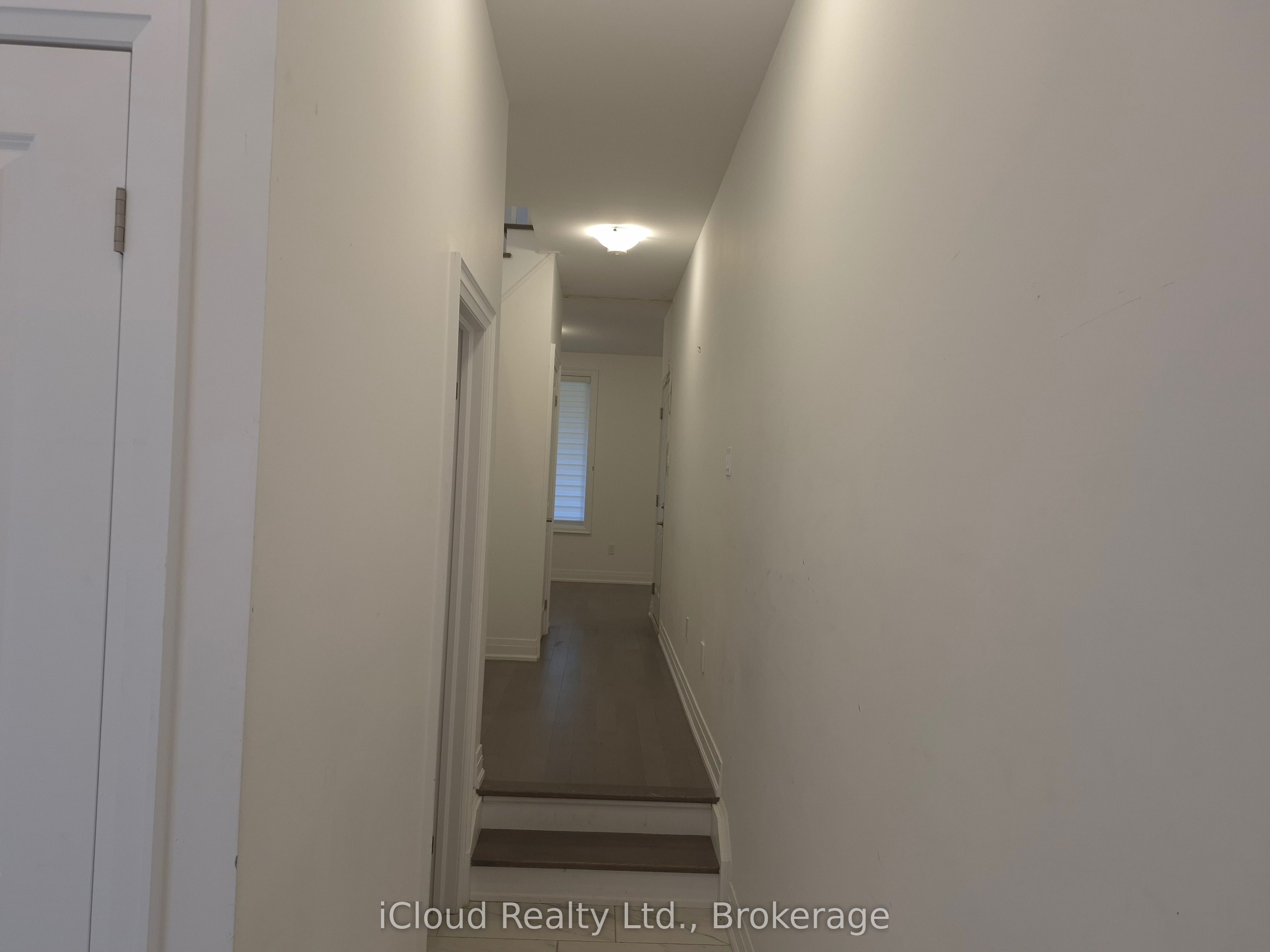 31 Globemaster Lane Property Photo 2