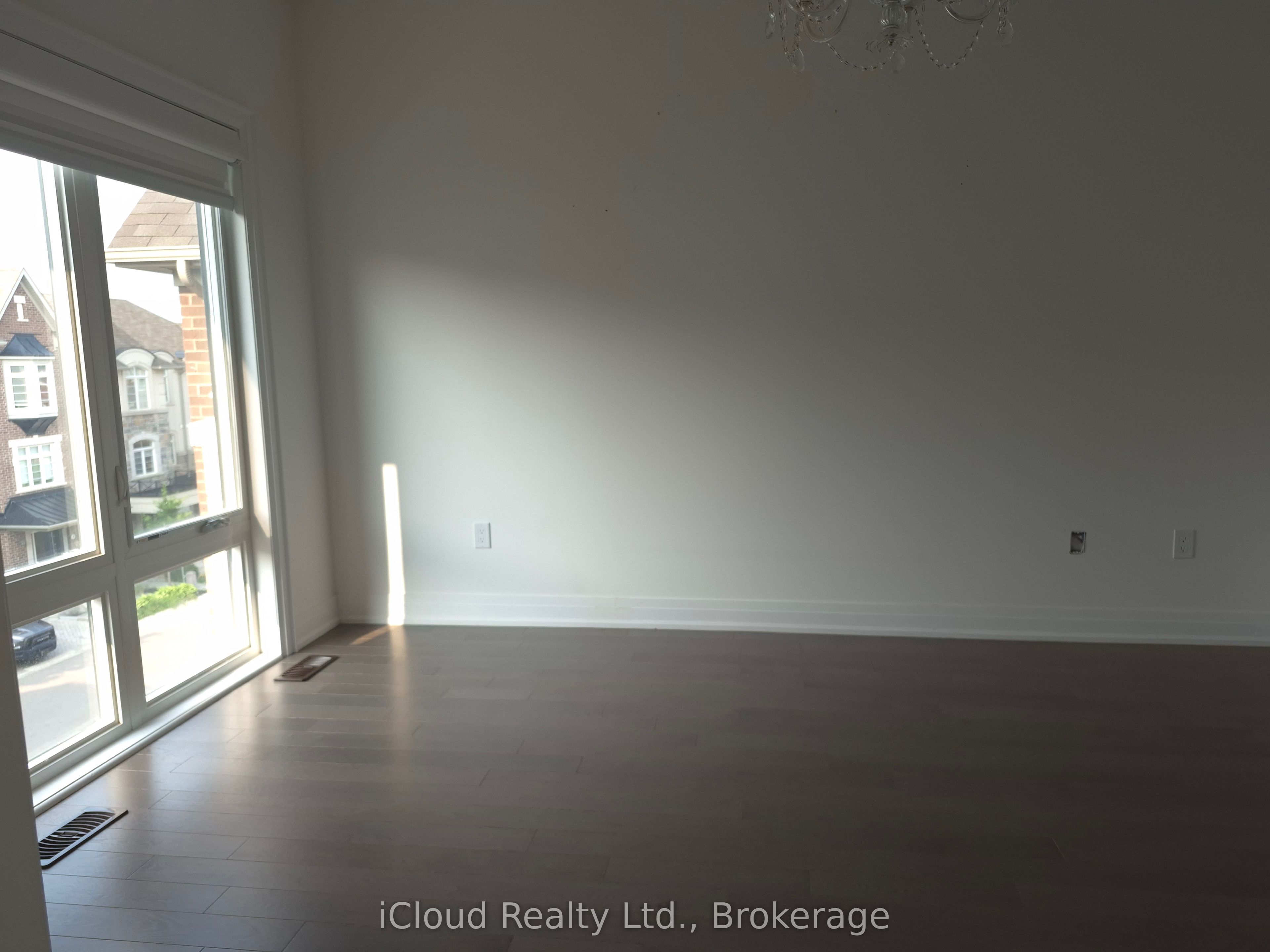 31 Globemaster Lane Property Photo 15