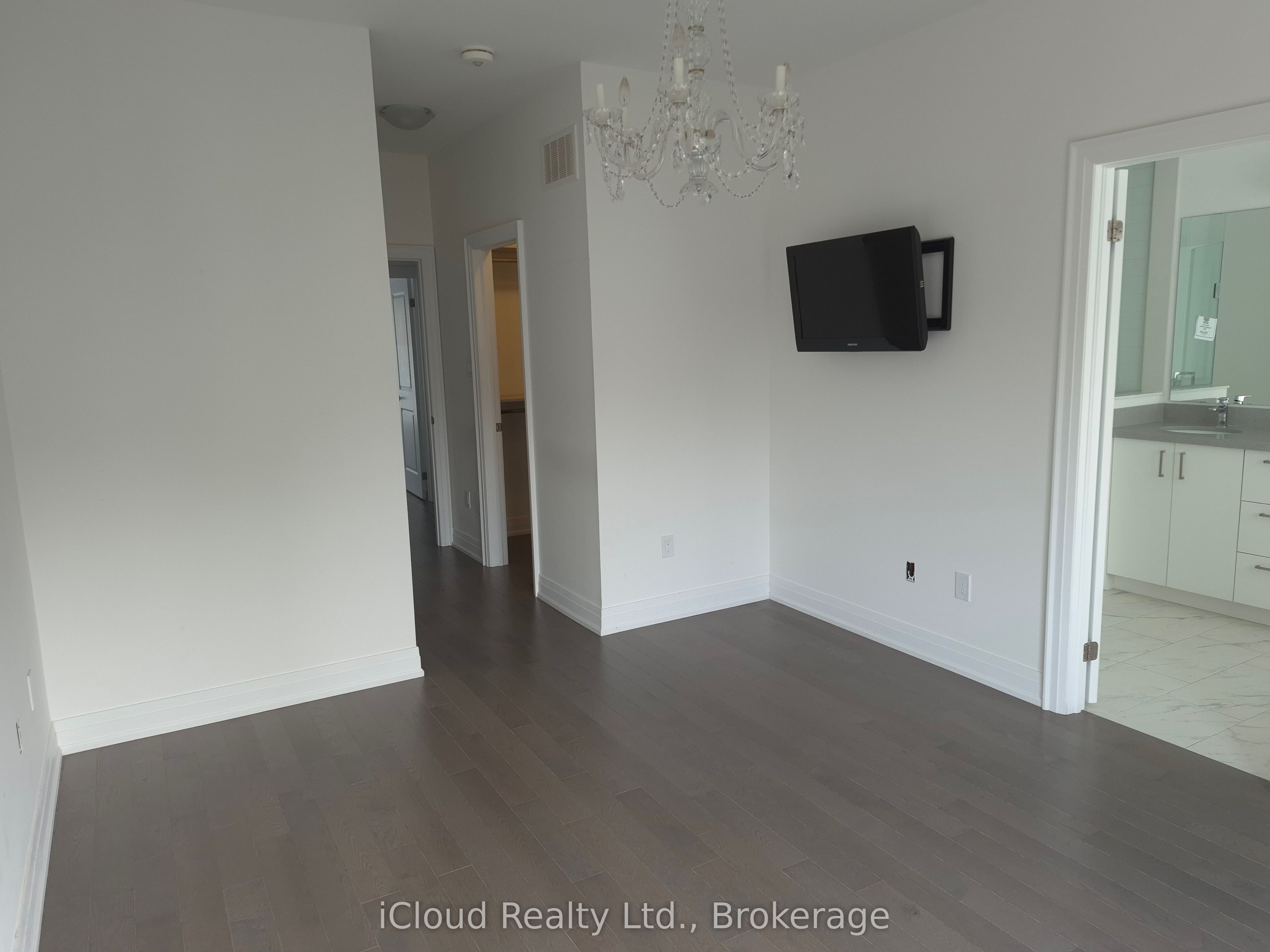 31 Globemaster Lane Property Photo 17