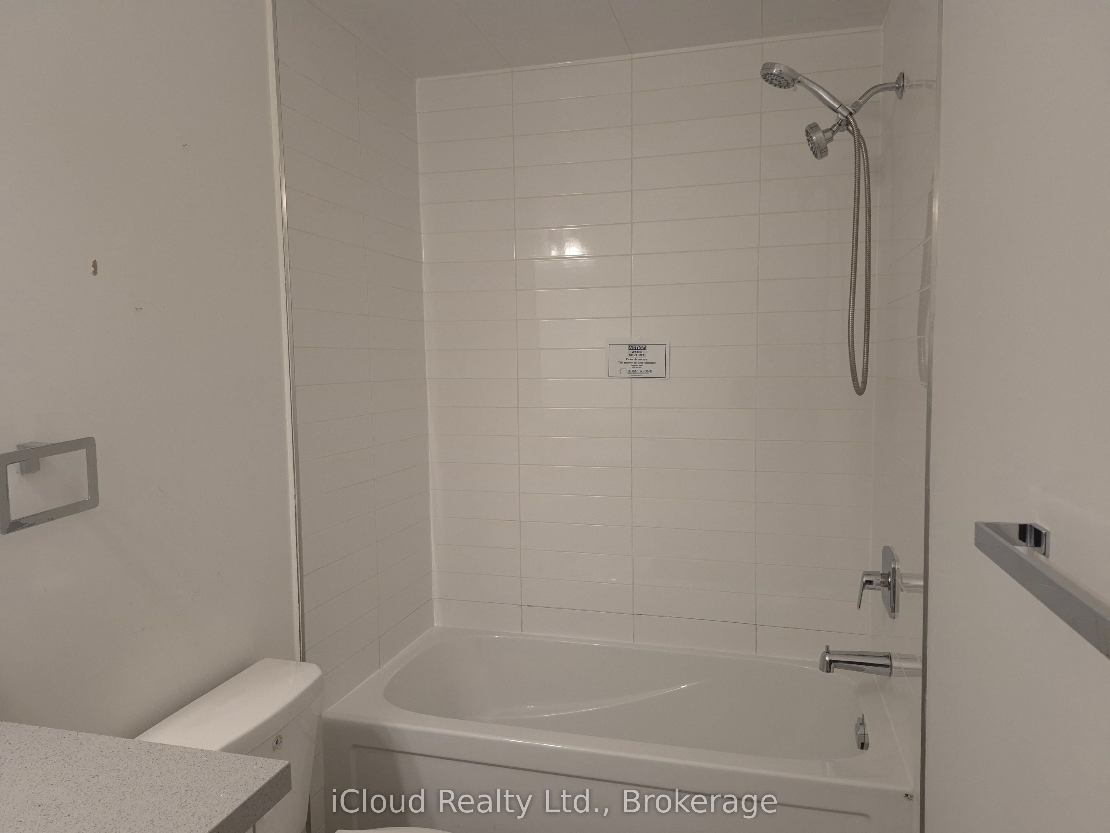 31 Globemaster Lane Property Photo 24