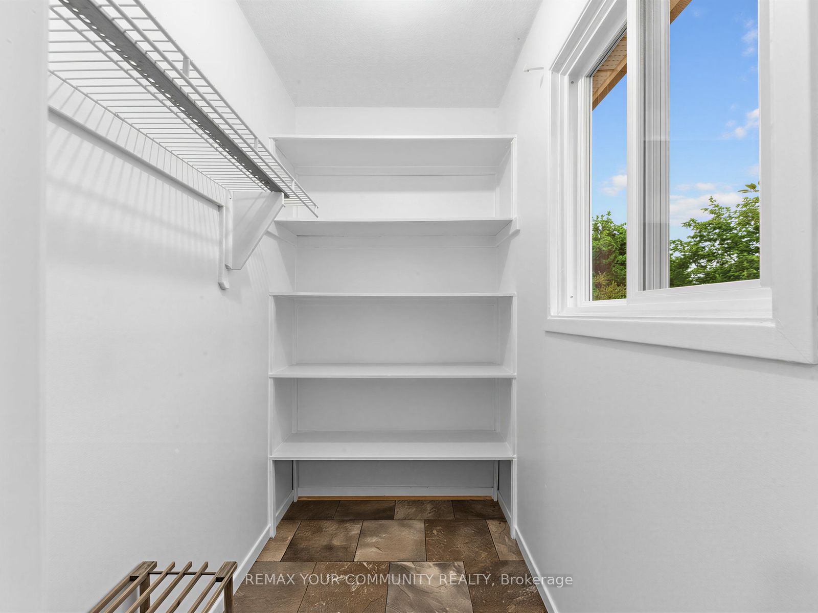 88 Dana Crescent Property Photo 21