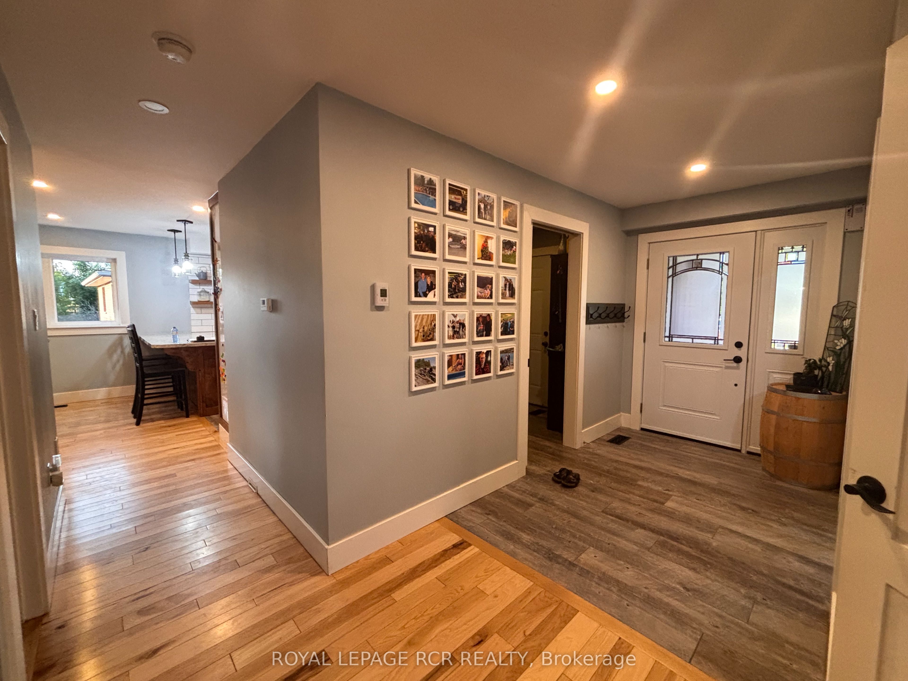 16 Loree Drive Property Photo 3