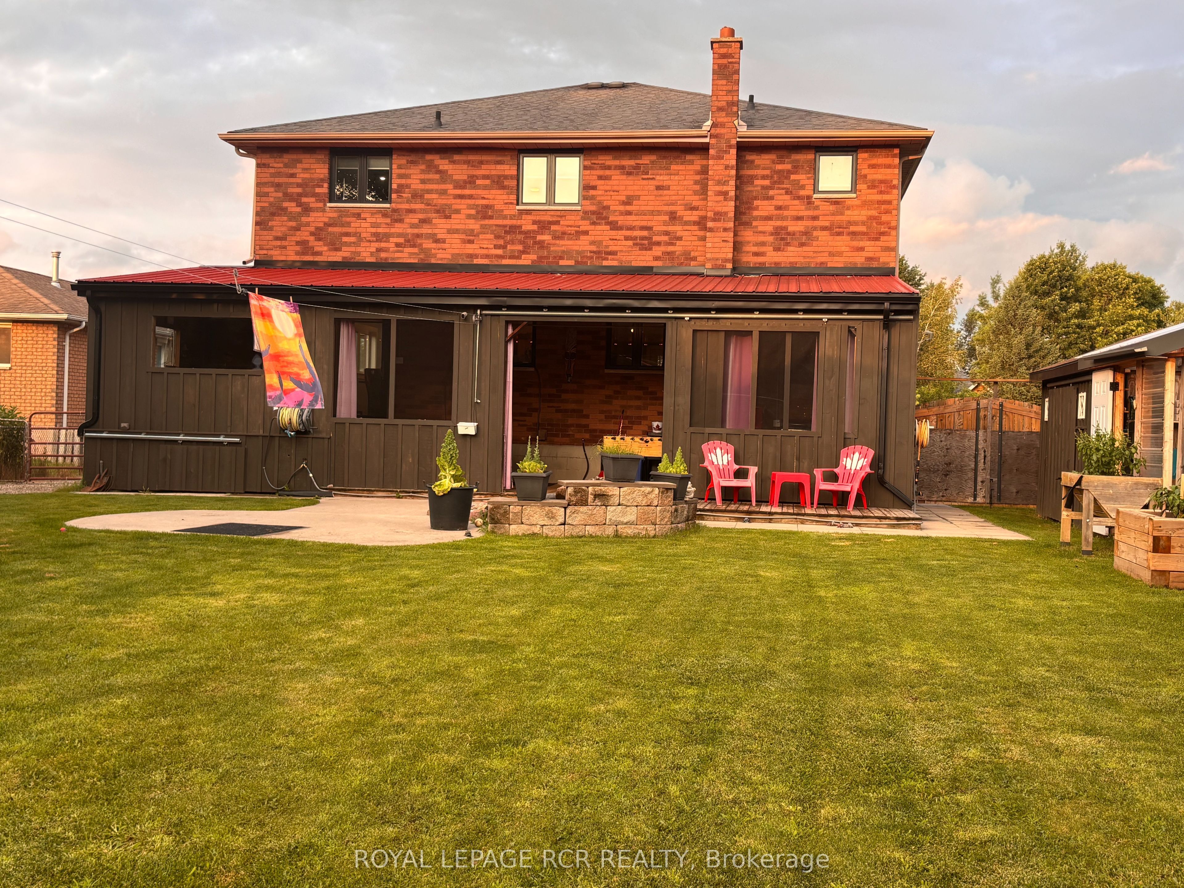16 Loree Drive Property Photo 23