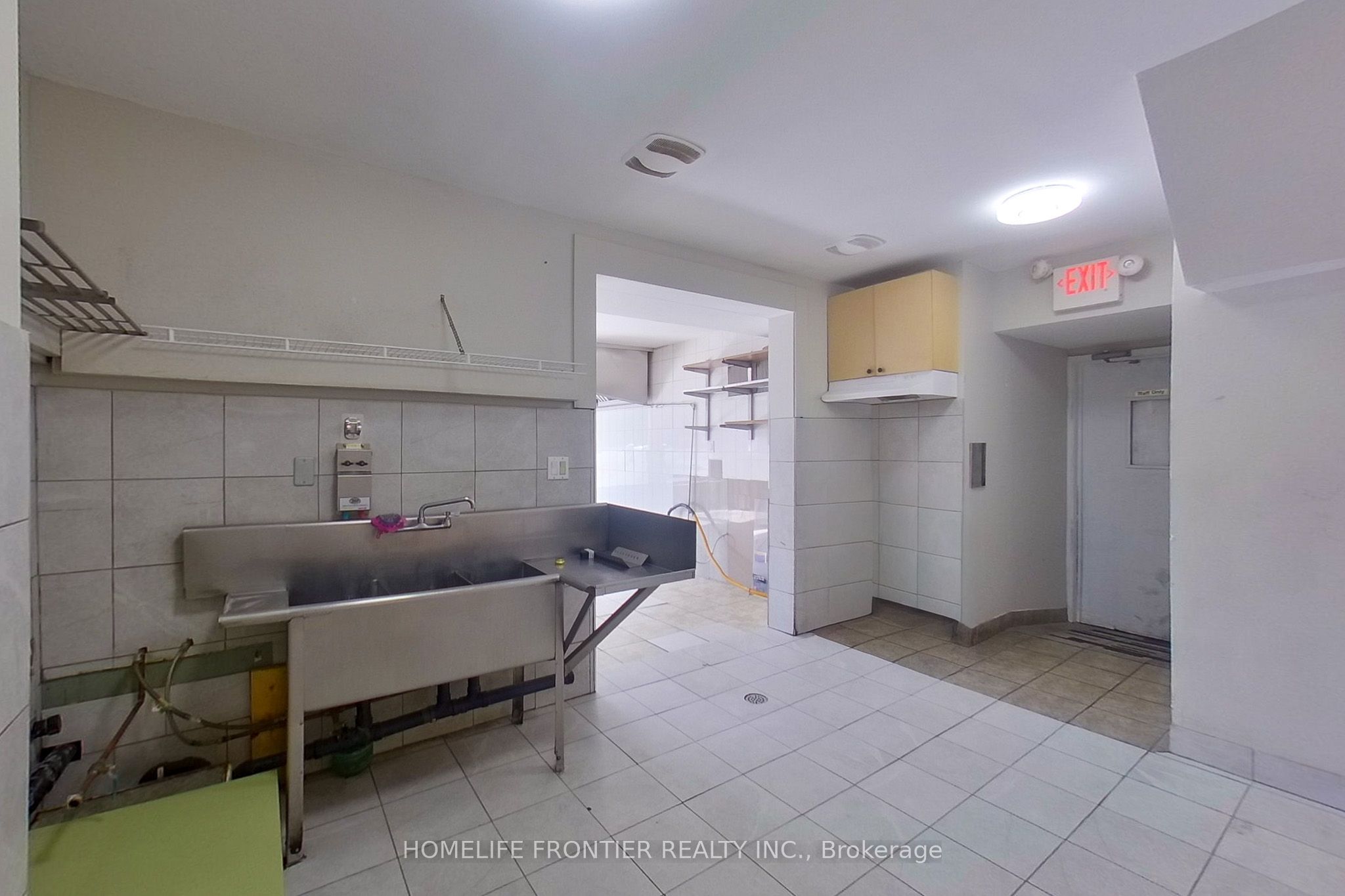 1382 Killarney Beach Road Se B Property Photo 6