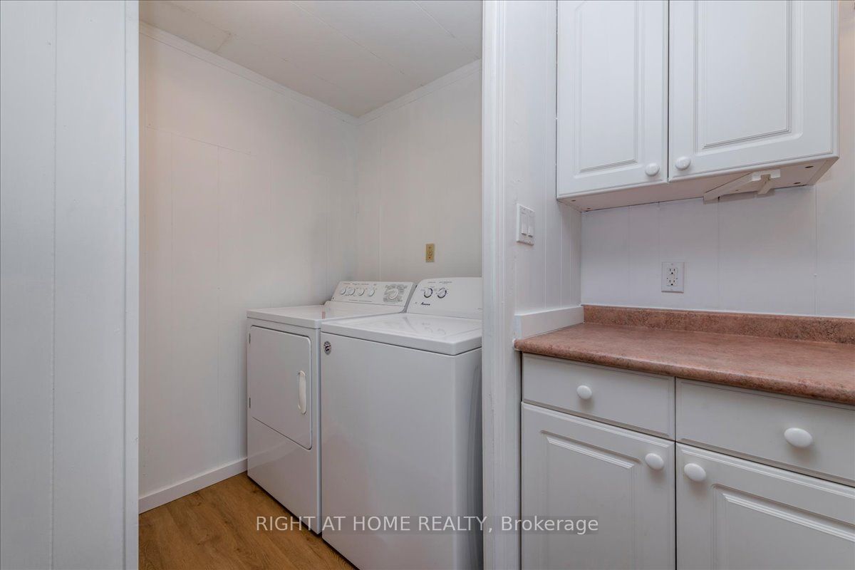 15 Flora Drive Property Photo 9