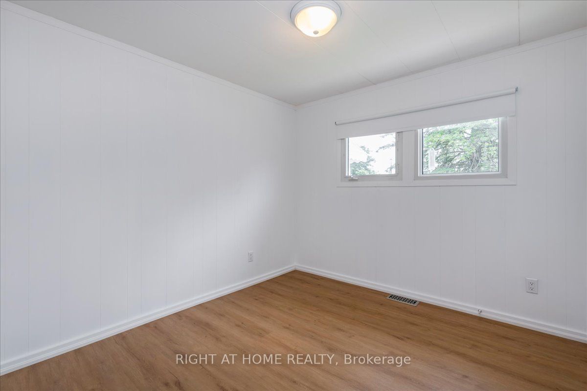 15 Flora Drive Property Photo 11