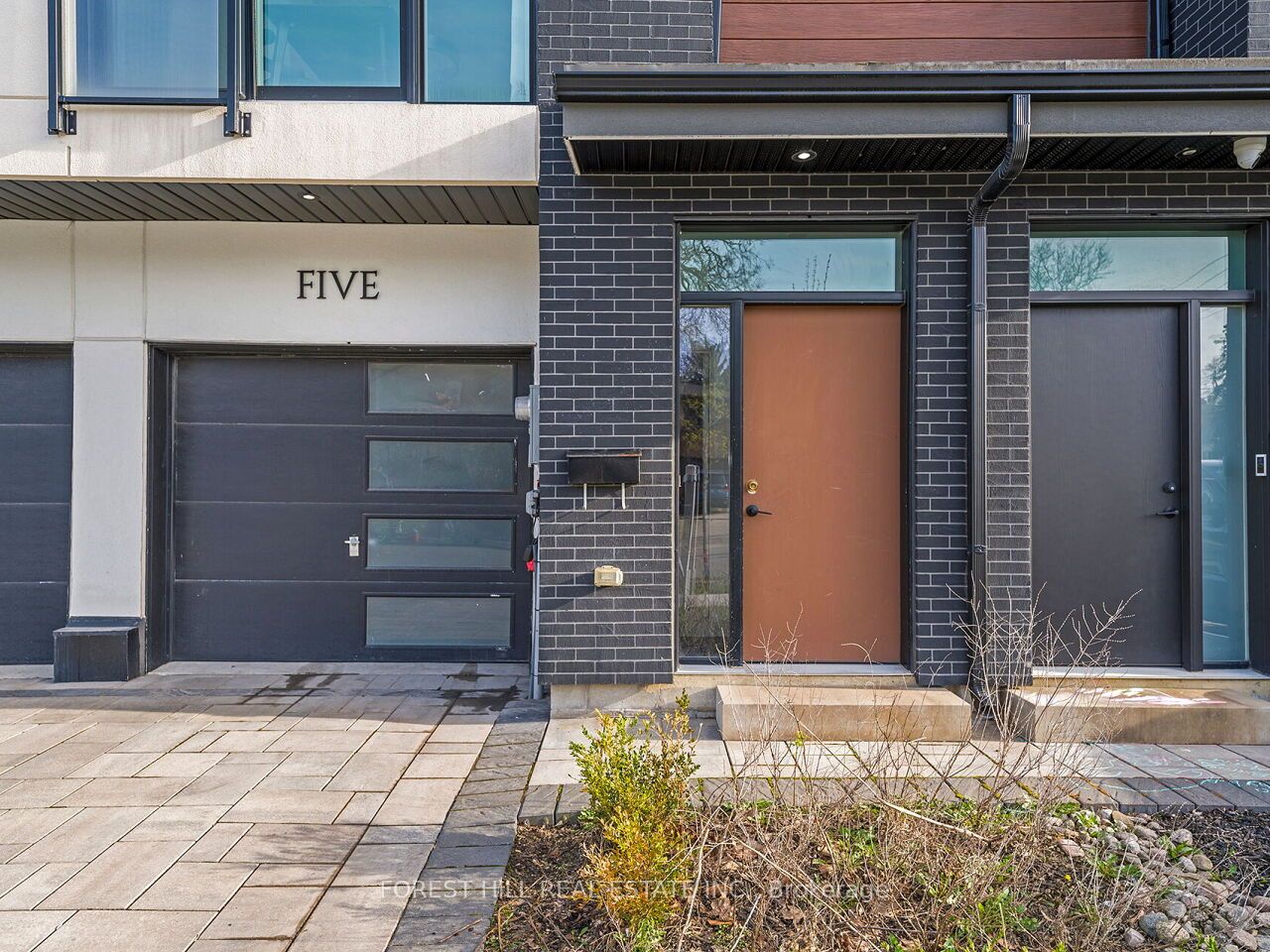 1 Hartman Avenue 5 Property Photo 2