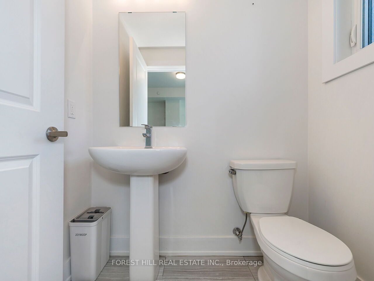 1 Hartman Avenue 5 Property Photo 12