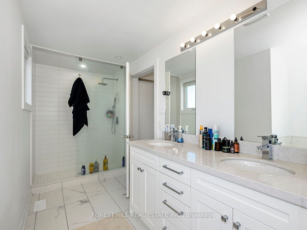 1 Hartman Avenue 5 Property Photo 24
