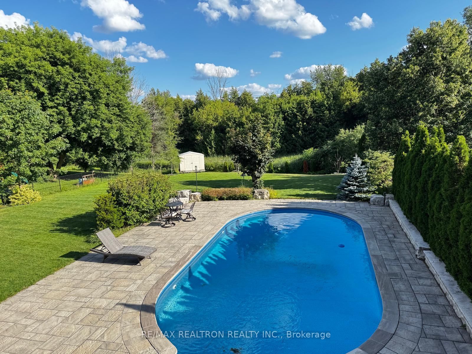 97 Thompson Drive Property Photo 2