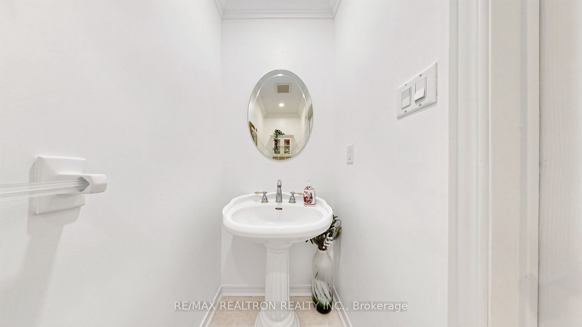 97 Thompson Drive Property Photo 16