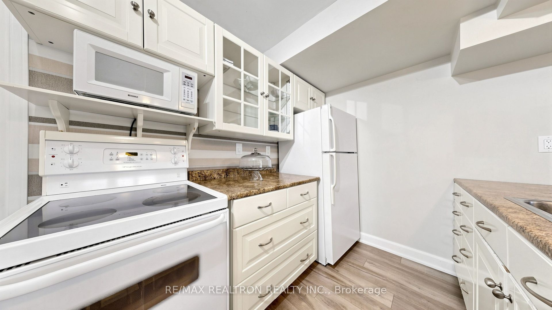97 Thompson Drive Property Photo 32