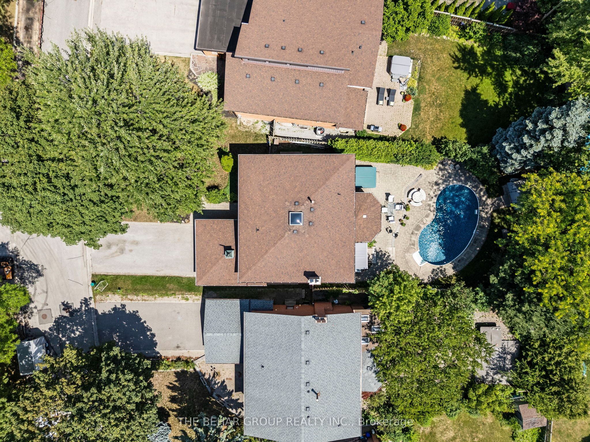 404 Easy Street Property Photo 3