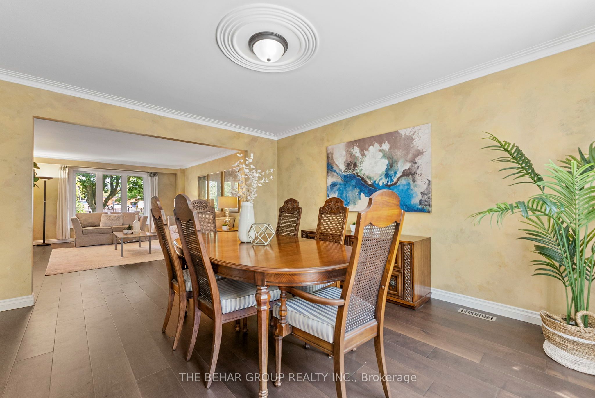 404 Easy Street Property Photo 8