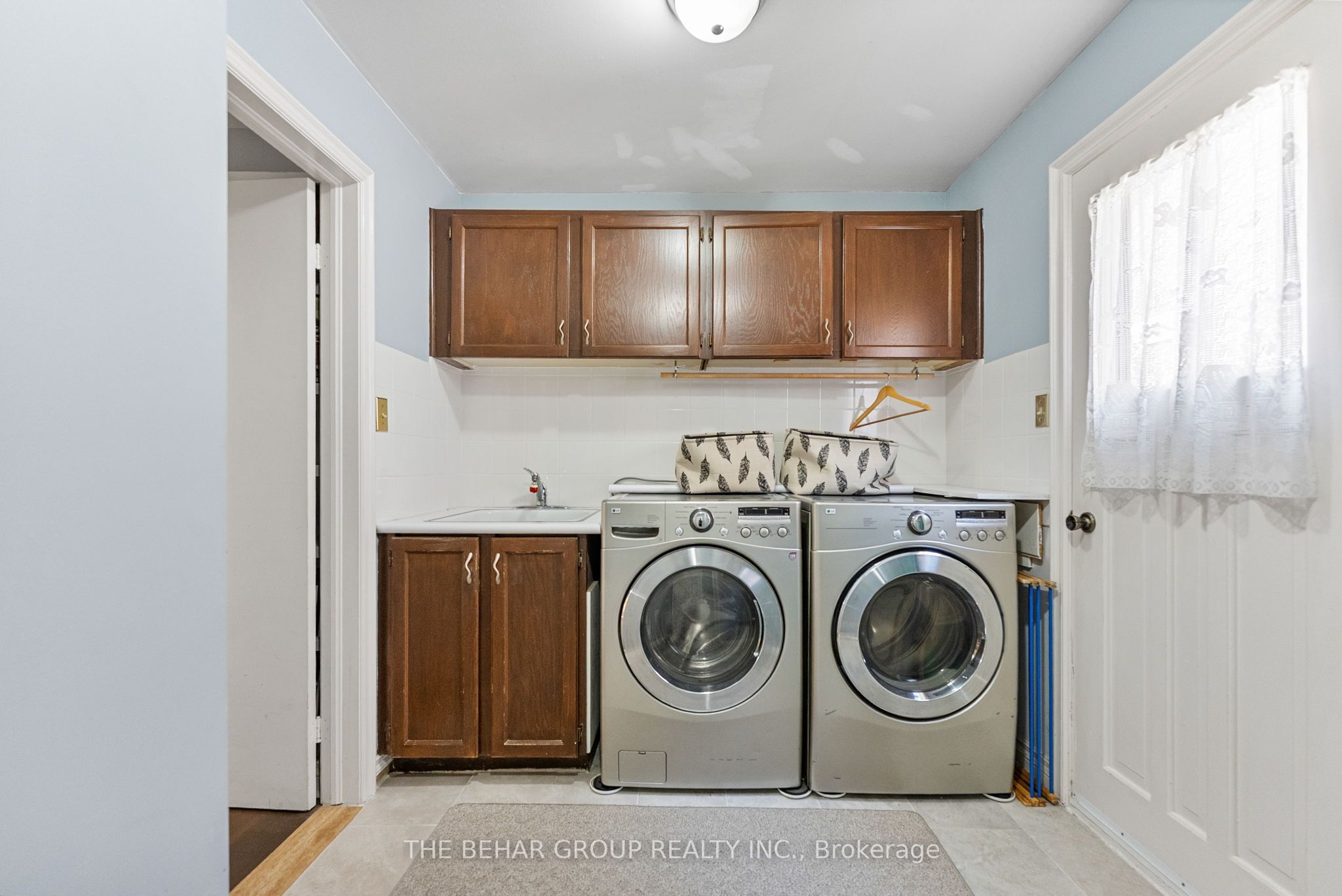 404 Easy Street Property Photo 15