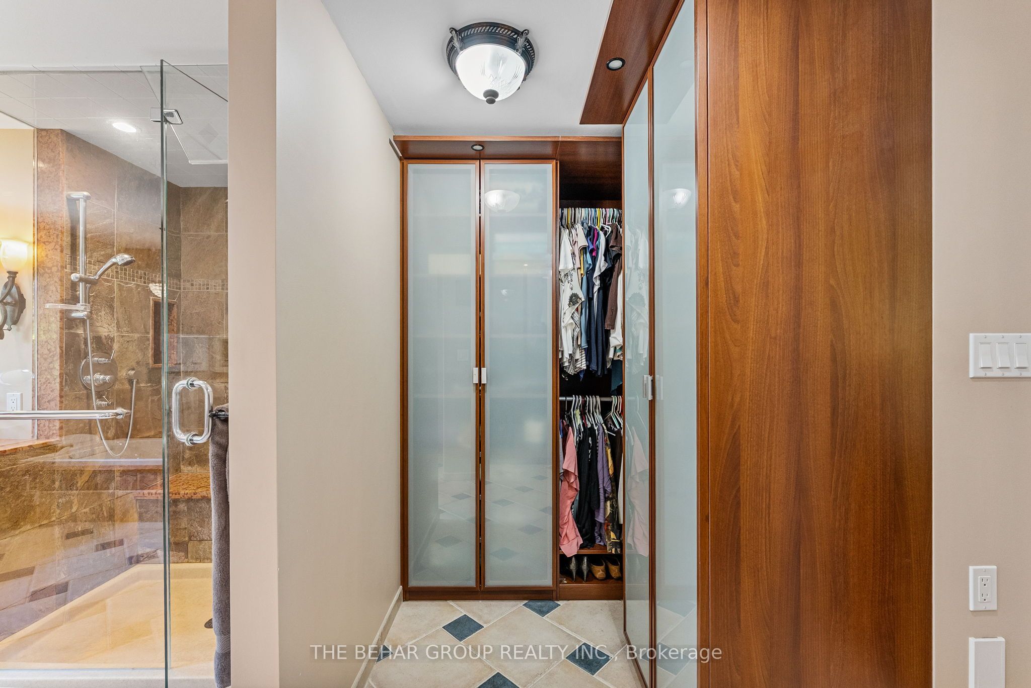 404 Easy Street Property Photo 18