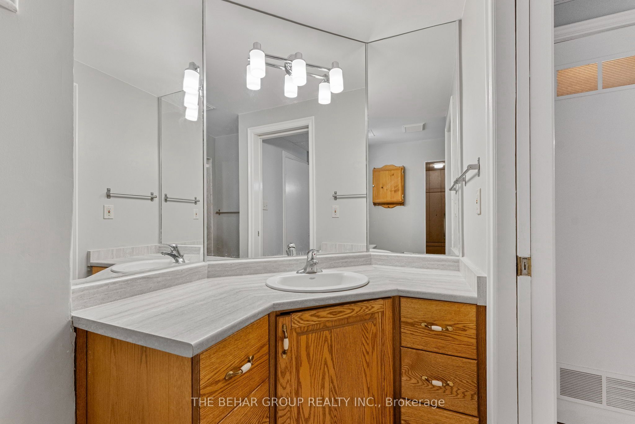 404 Easy Street Property Photo 31