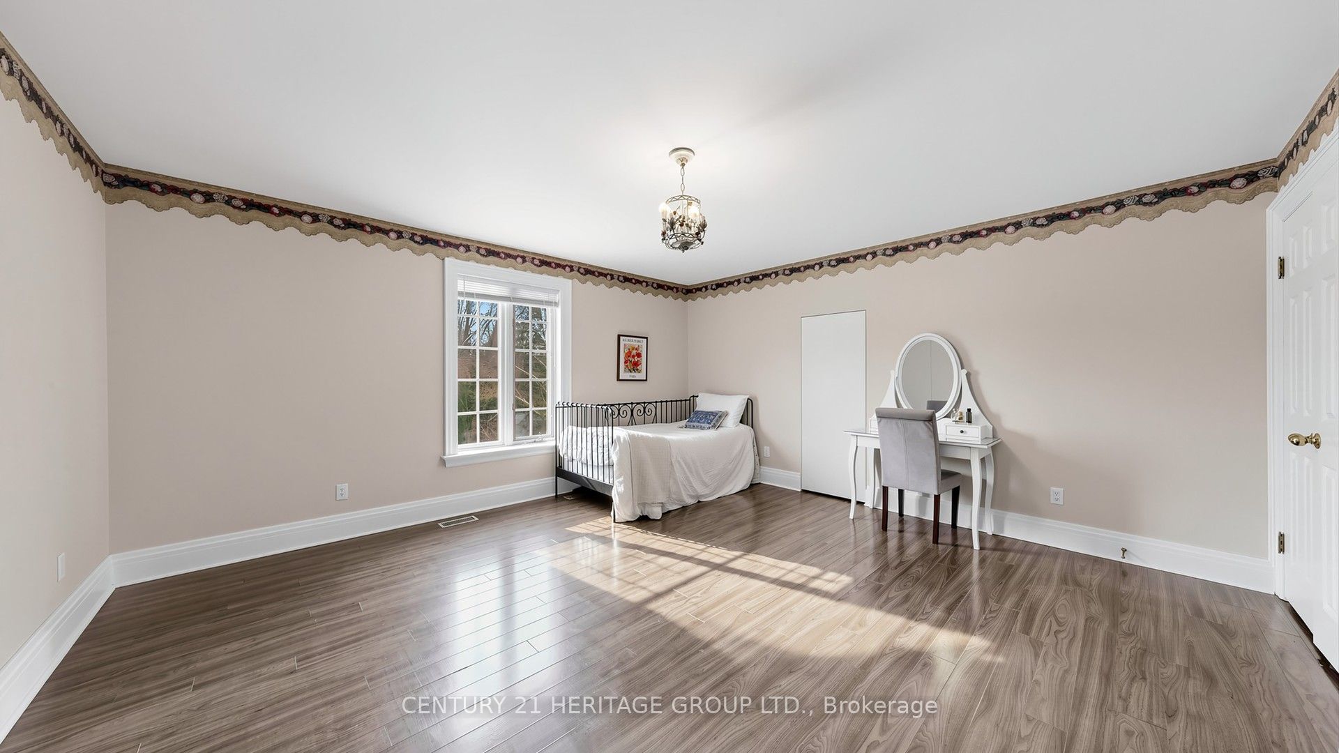 N13614990 Property Photo 31