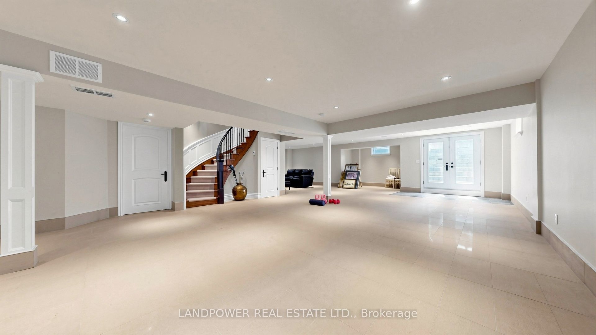 37 Pomander Road Property Photo 31