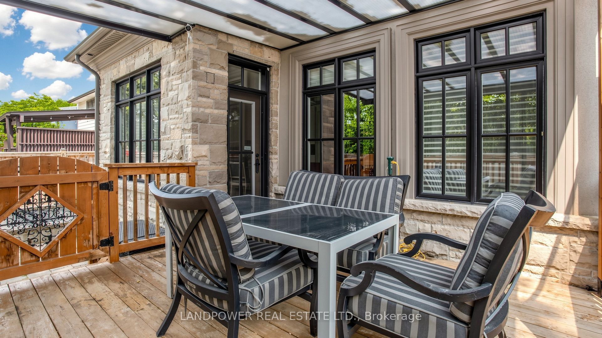 37 Pomander Road Property Photo 33