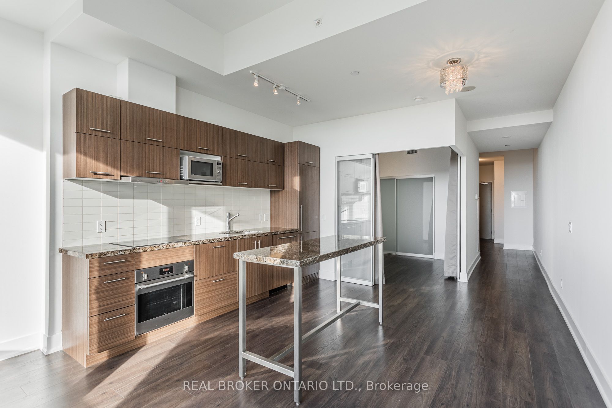 180 Enterprise Boulevard 610 Property Photo 1