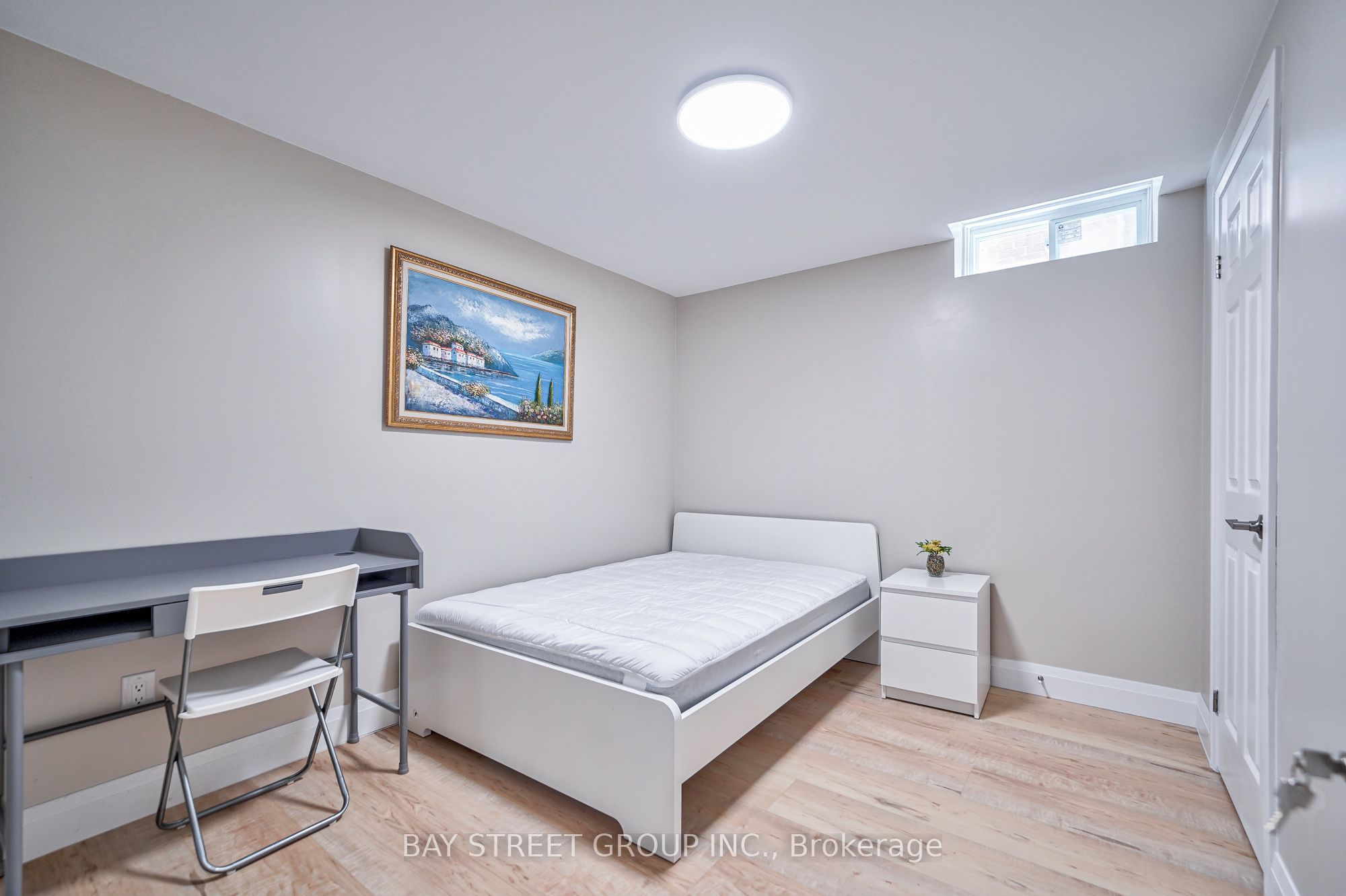 169 Killian Road Room A Property Photo 20