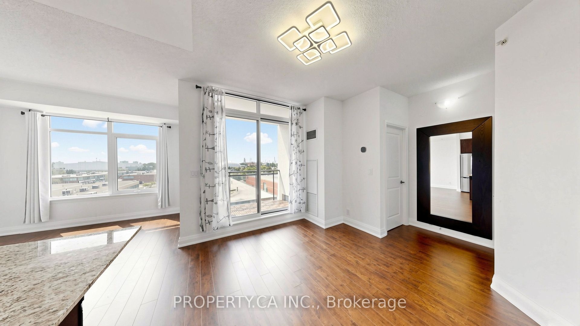 24 Woodstream Boulevard 516 Property Photo 6