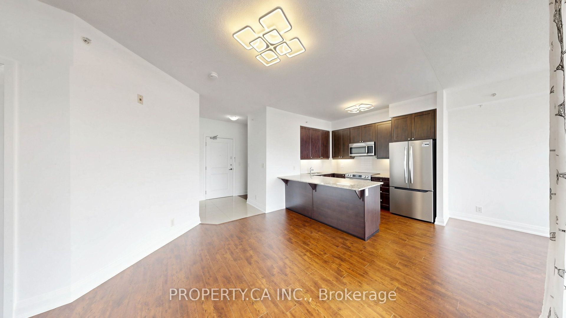 24 Woodstream Boulevard 516 Property Photo 7