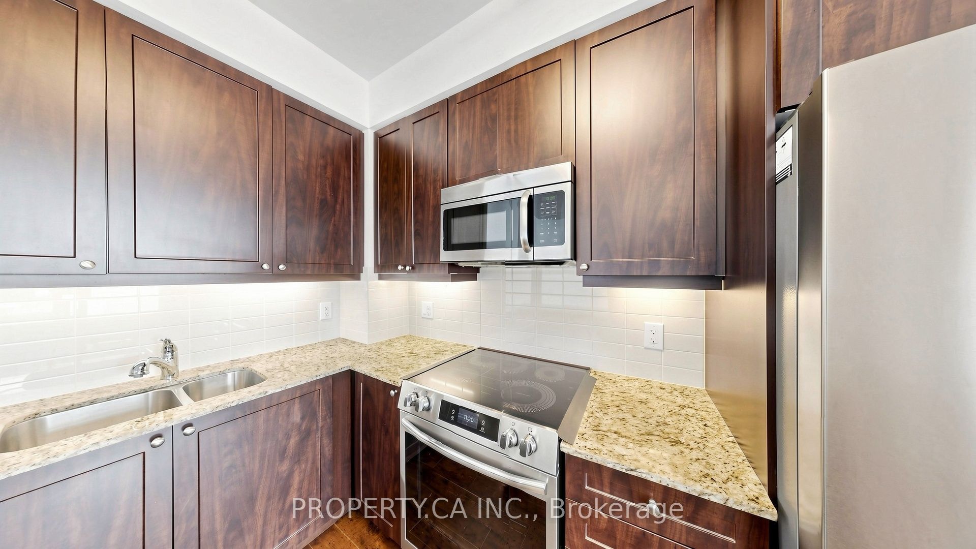 24 Woodstream Boulevard 516 Property Photo 17