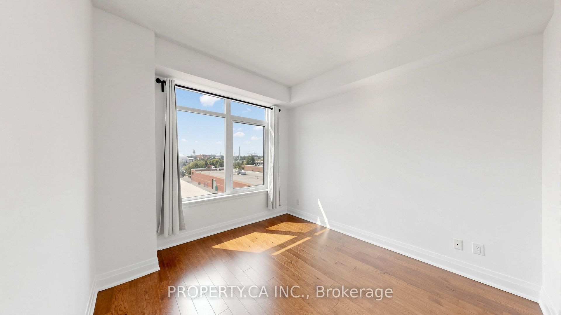 24 Woodstream Boulevard 516 Property Photo 20