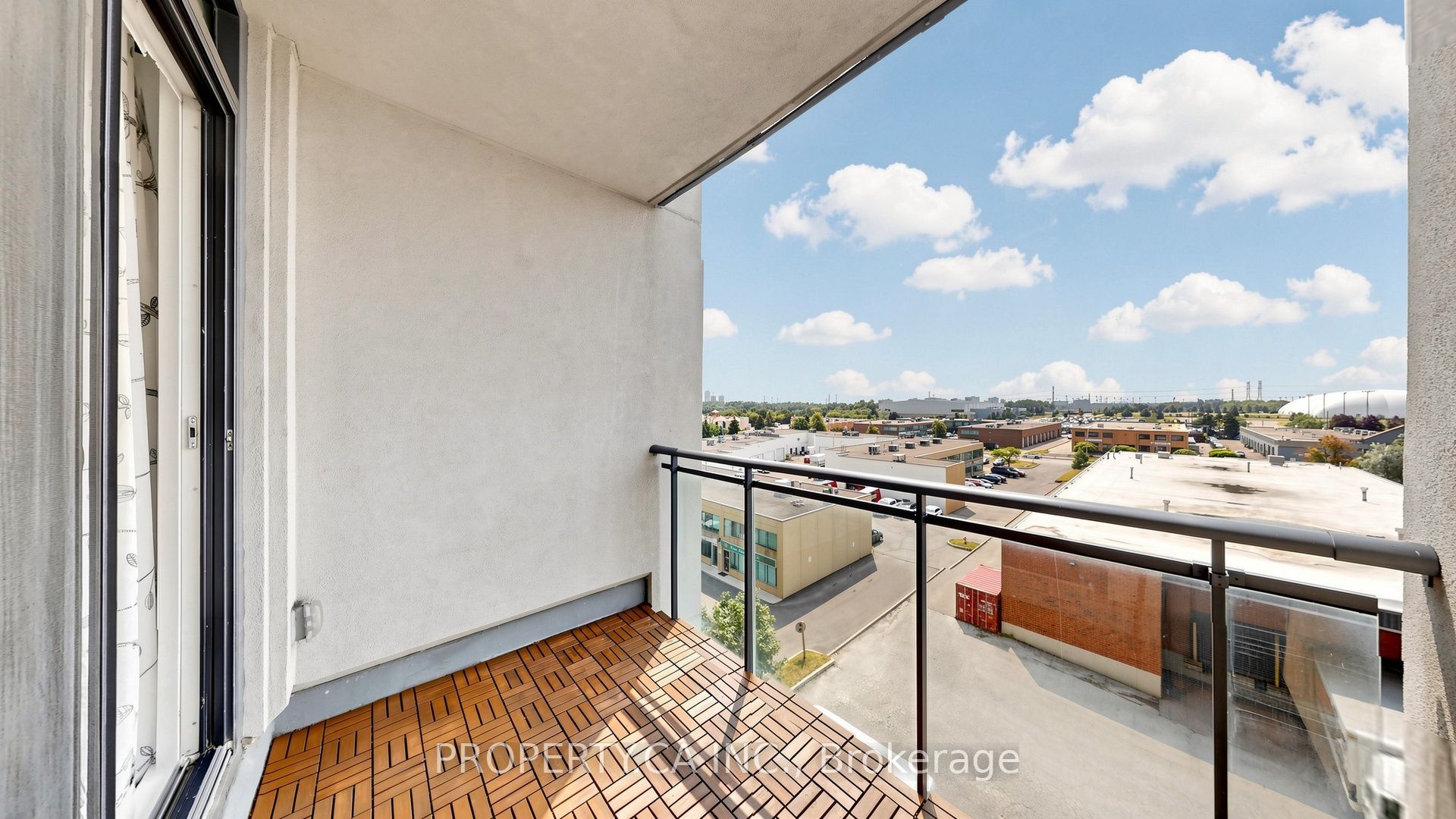 24 Woodstream Boulevard 516 Property Photo 32