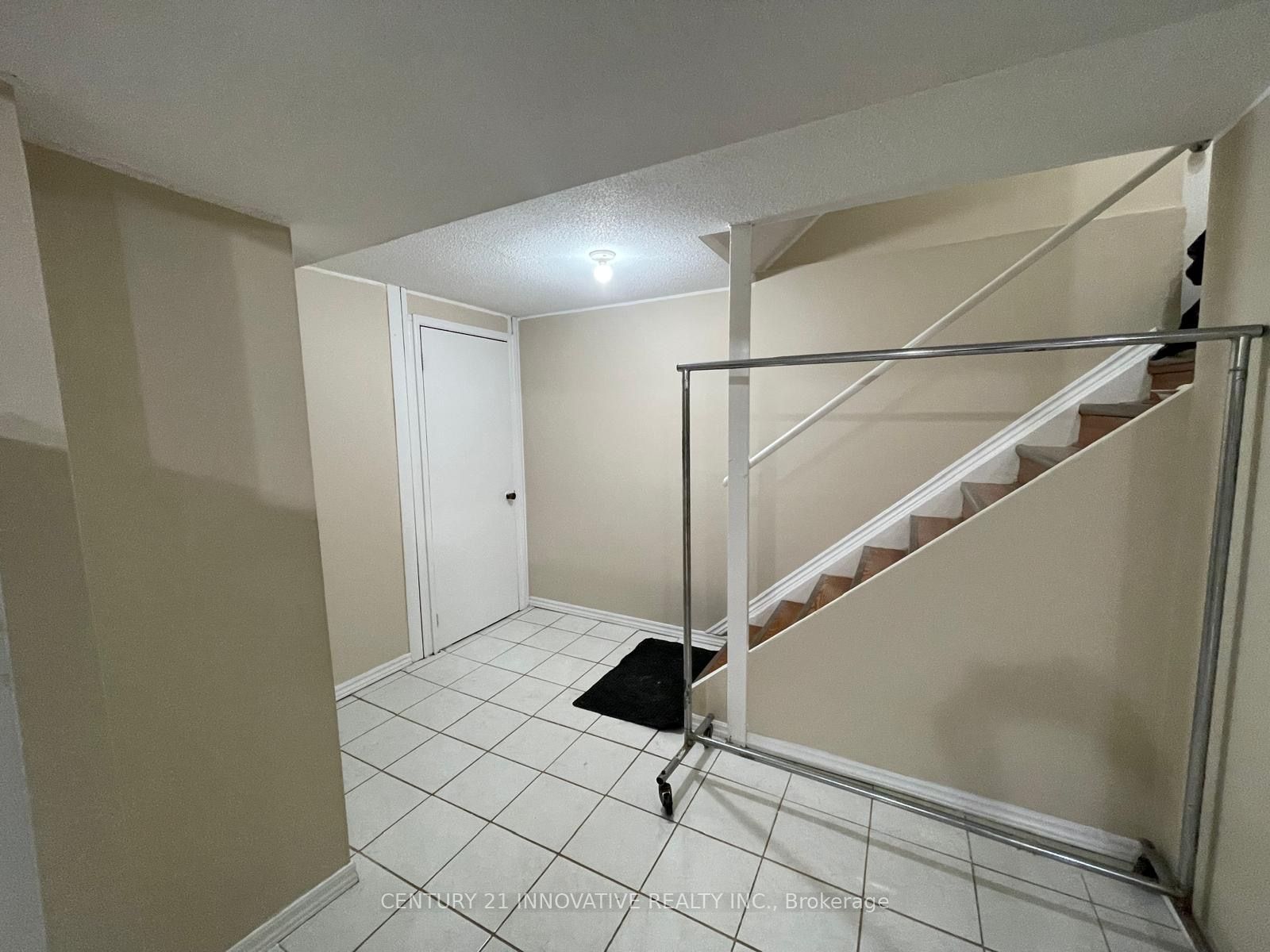64 E Cimmaron Street E Basement Property Photo 1