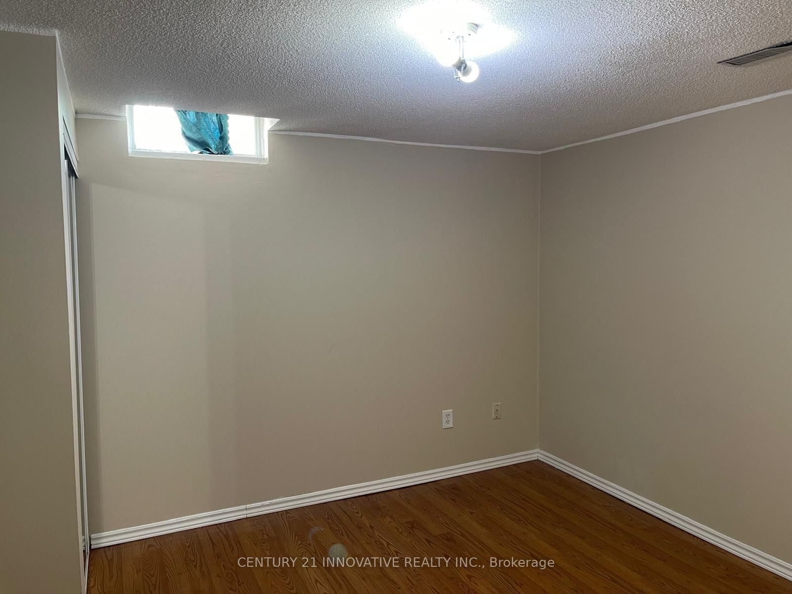64 E Cimmaron Street E Basement Property Photo 9