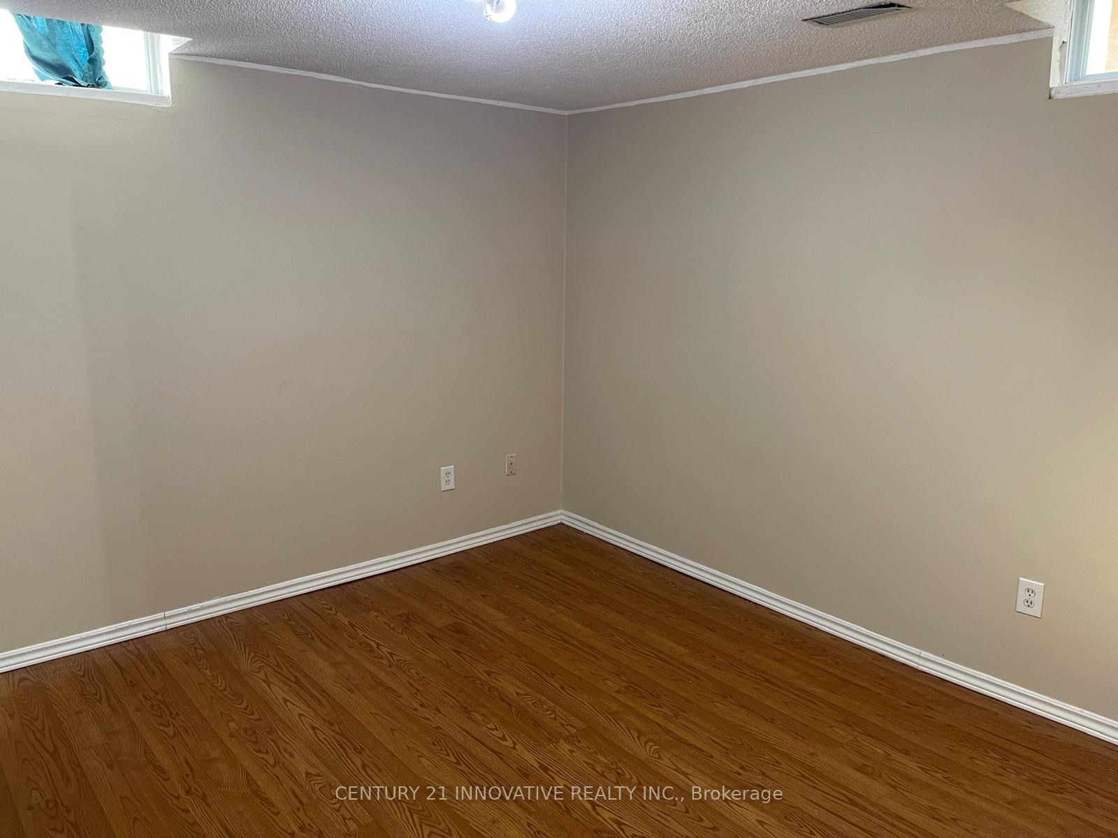 64 E Cimmaron Street E Basement Property Photo 11