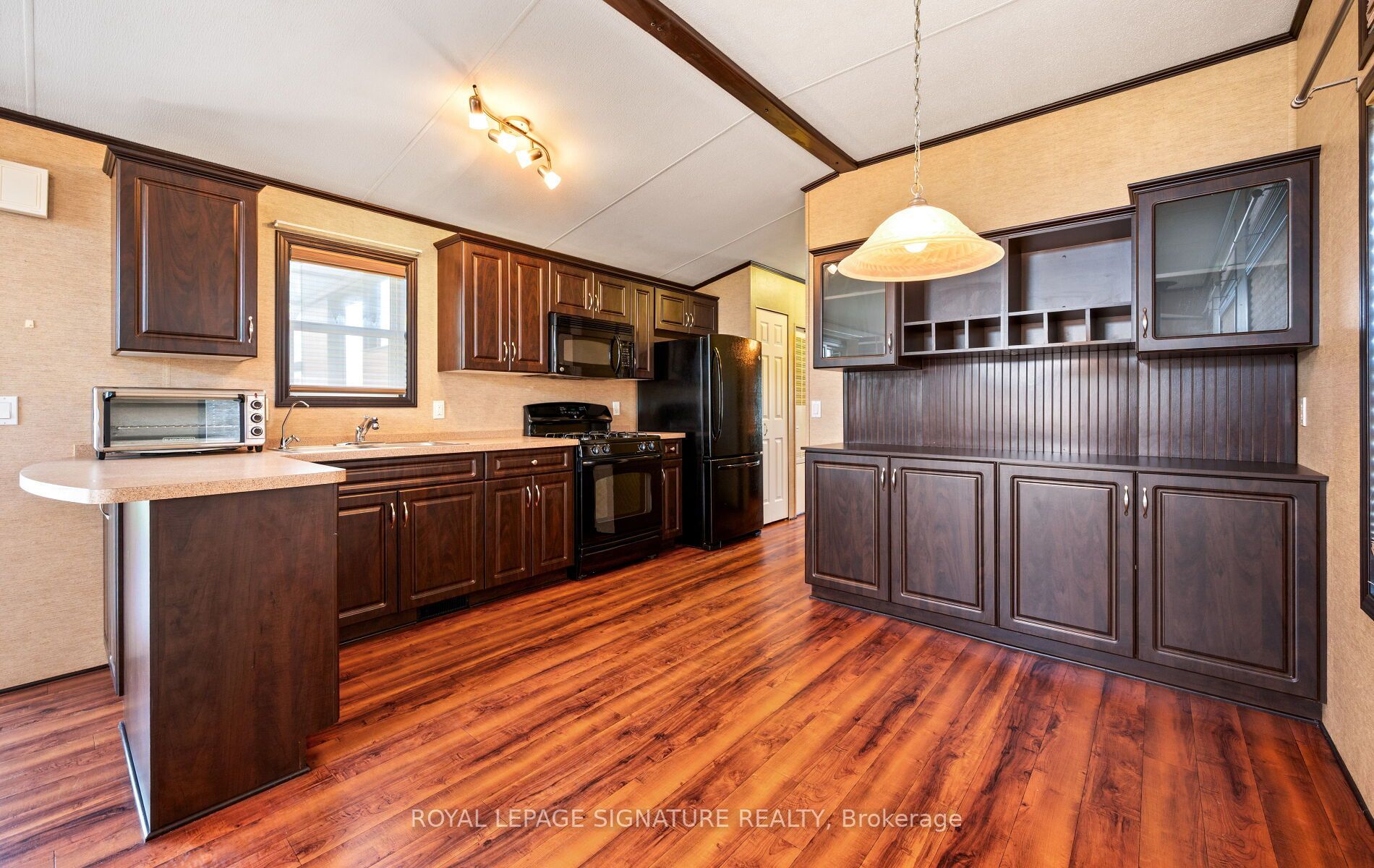 49 Sunrise Circle Property Photo 14