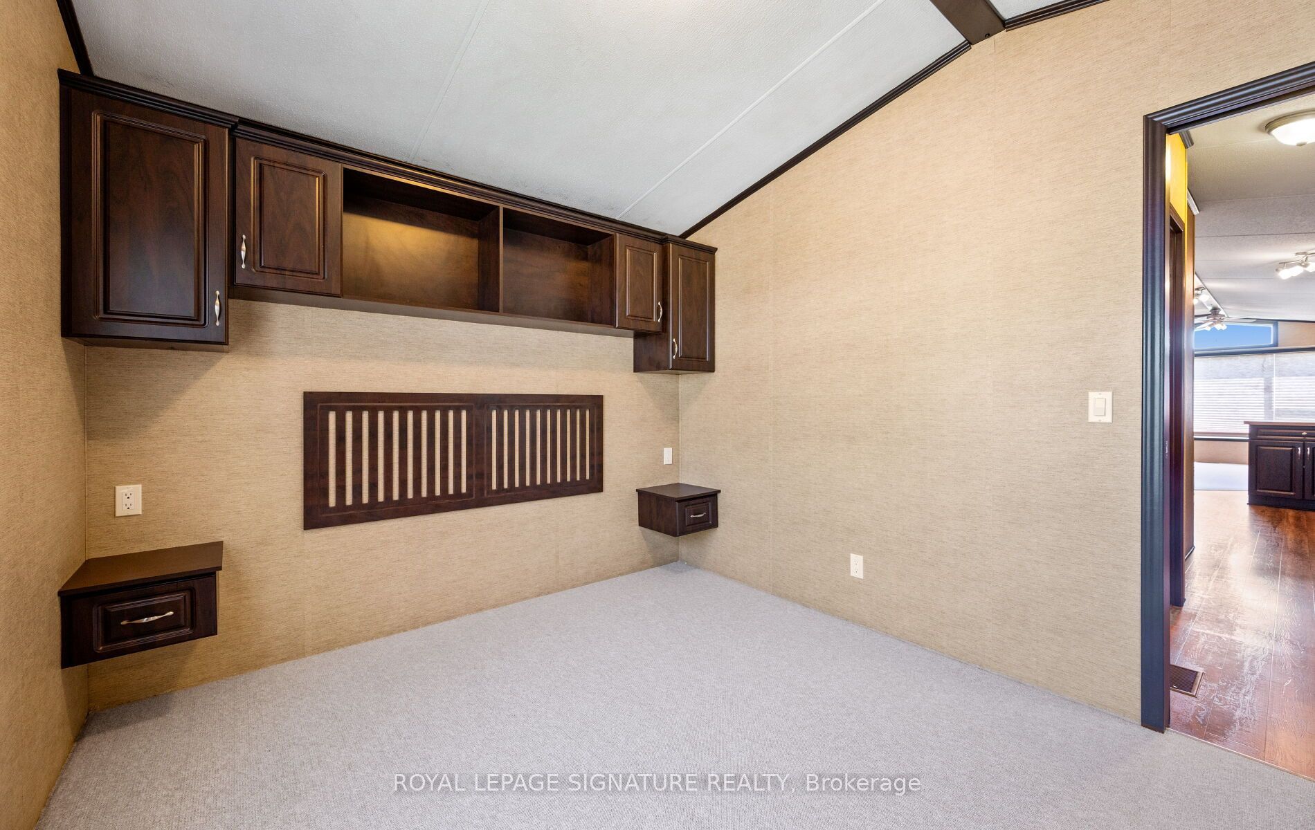 49 Sunrise Circle Property Photo 19