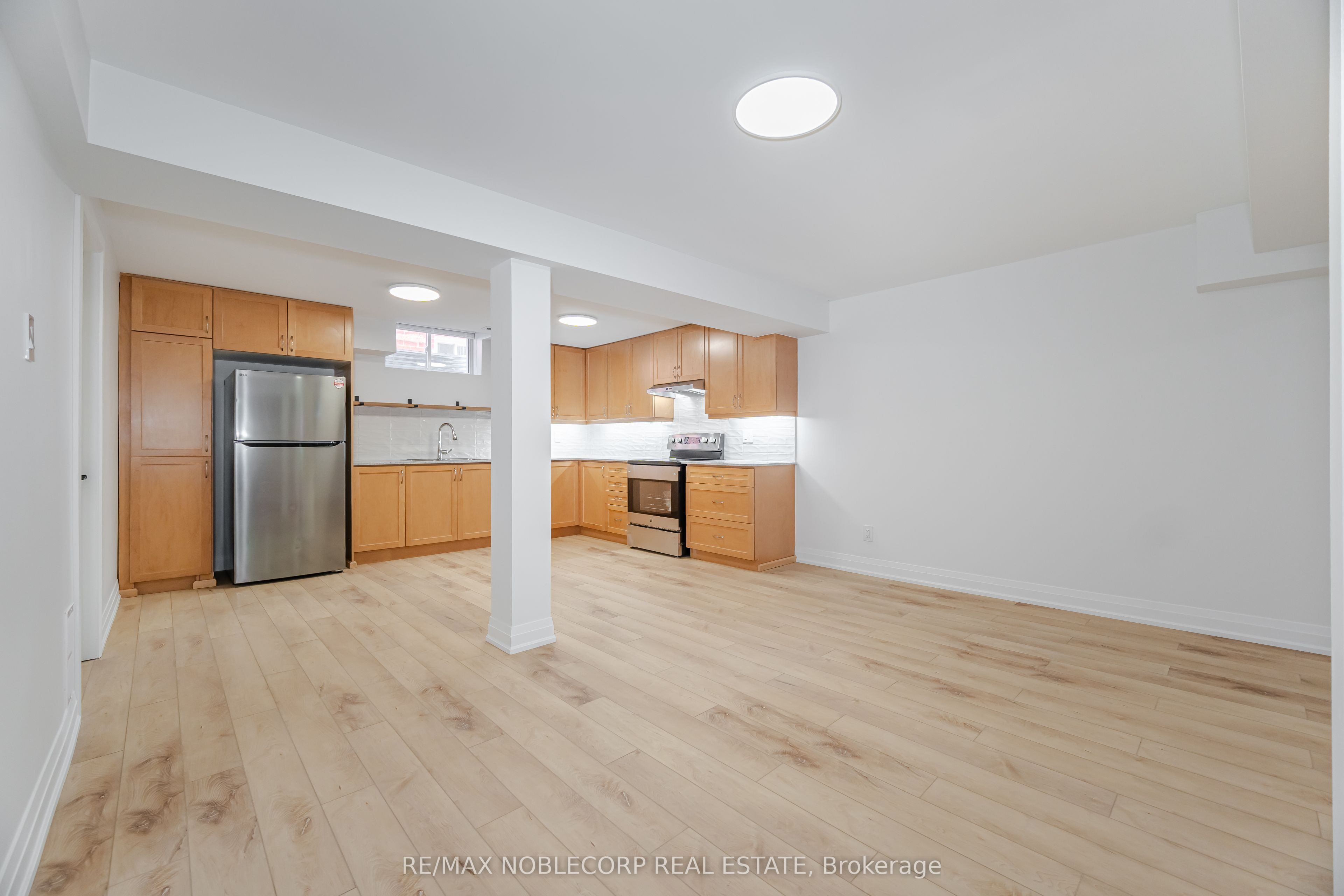 131 Dunstan Crescent Lower Property Photo 10