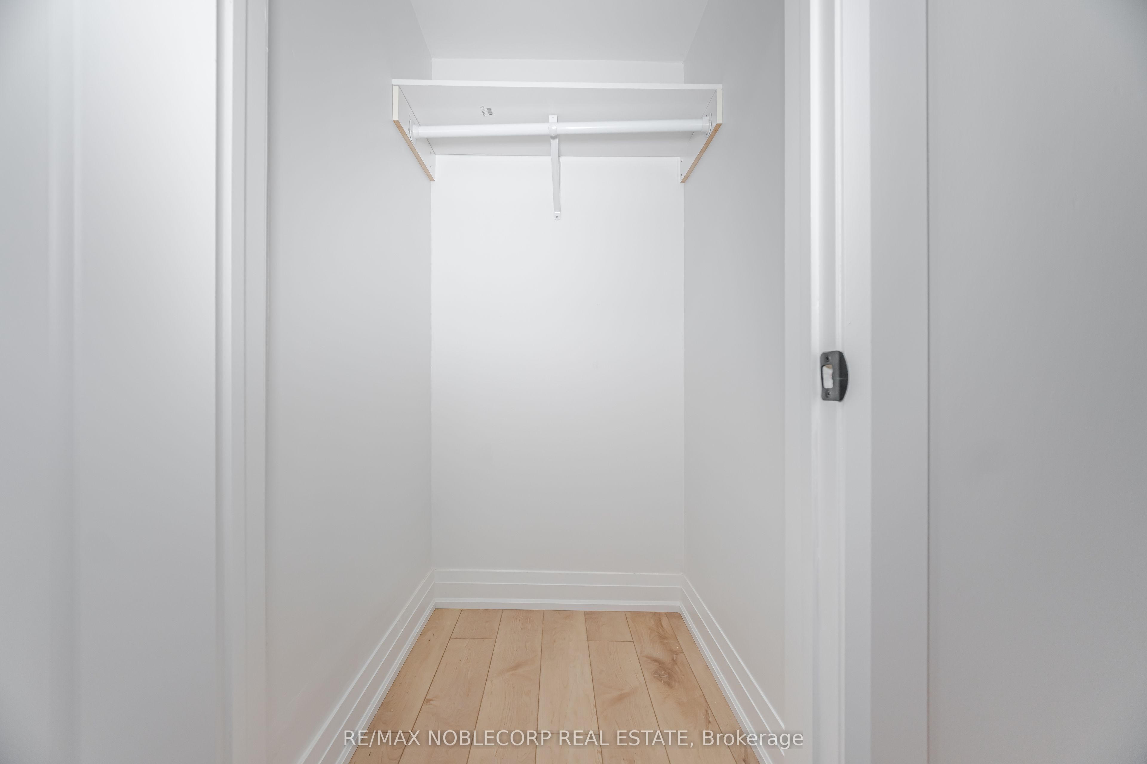 131 Dunstan Crescent Lower Property Photo 24