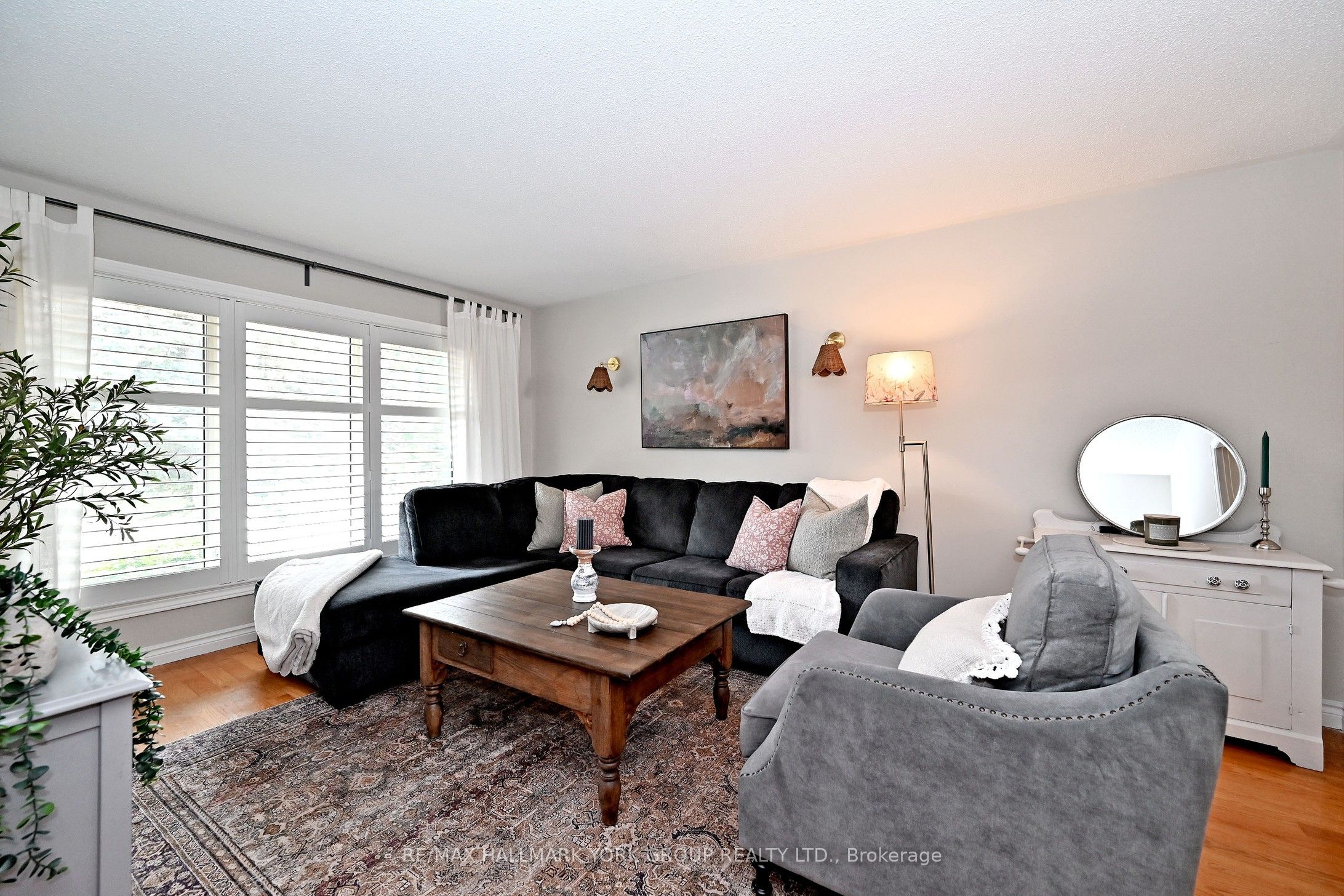 559 Haines Road Property Photo 8