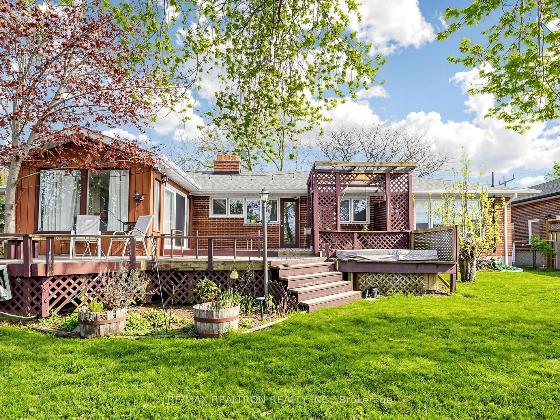 22 Longbridge Road Property Photo 34