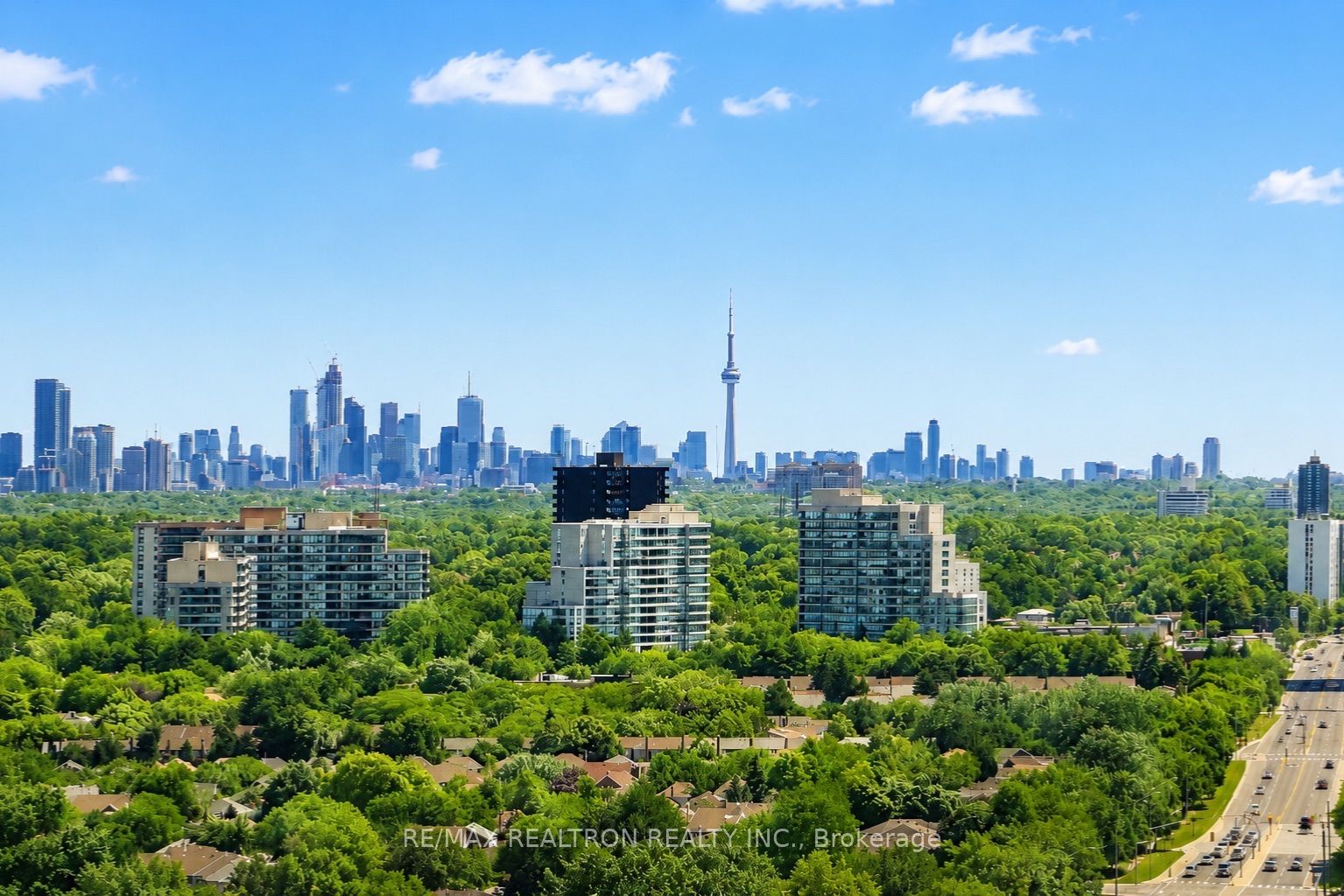7890 Bathurst Street 1904 Property Photo 17