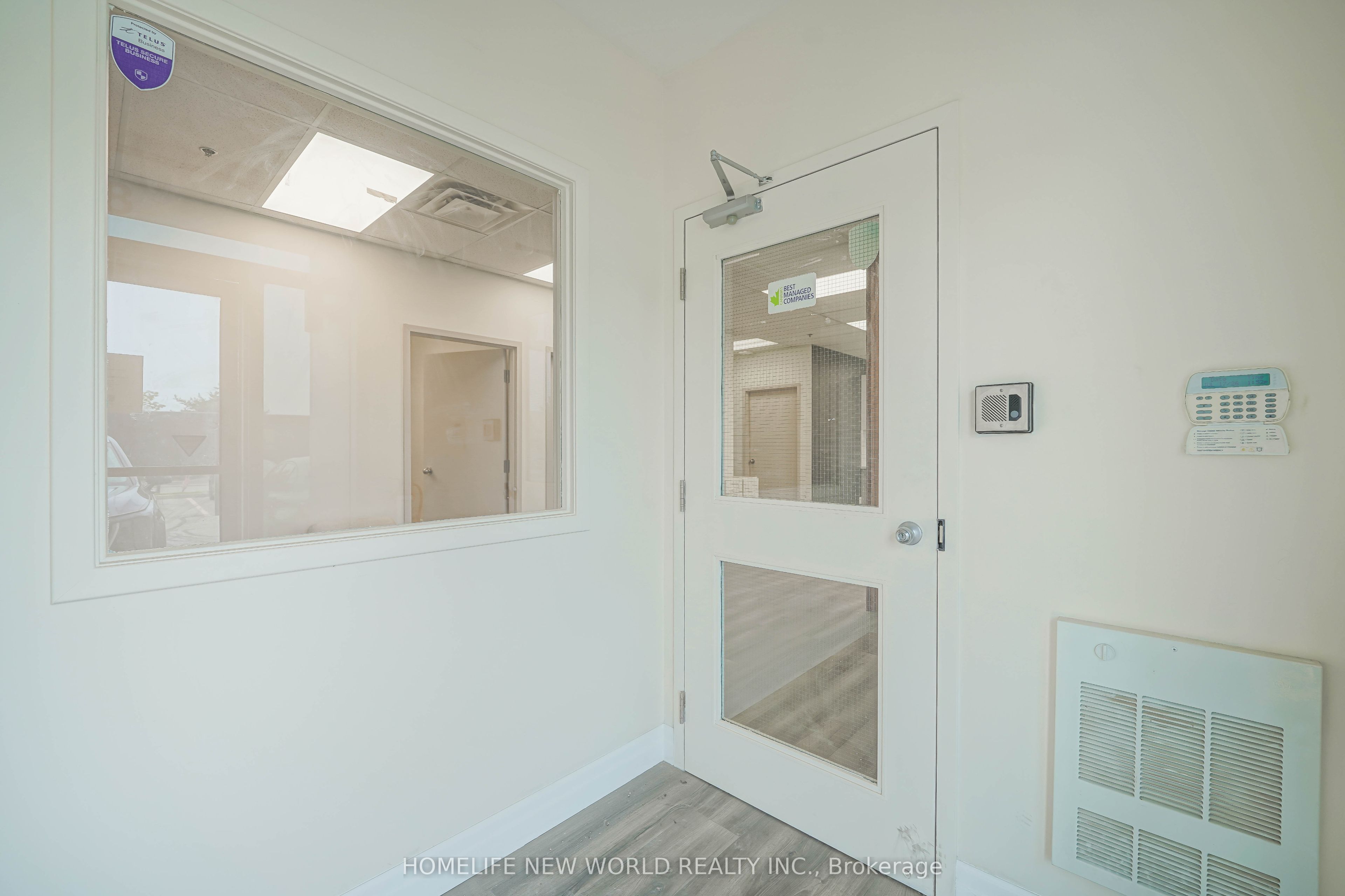 35 Royal Group Crescent Property Photo 12