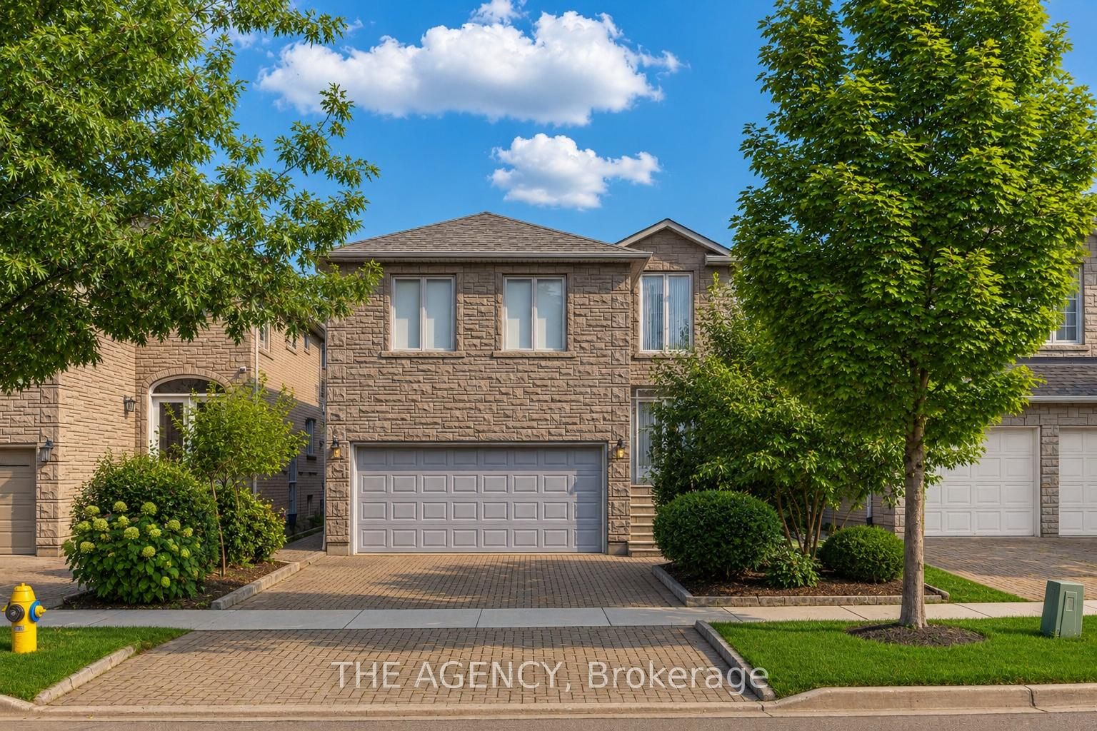 68 Townsgate Drive Property Photo 1