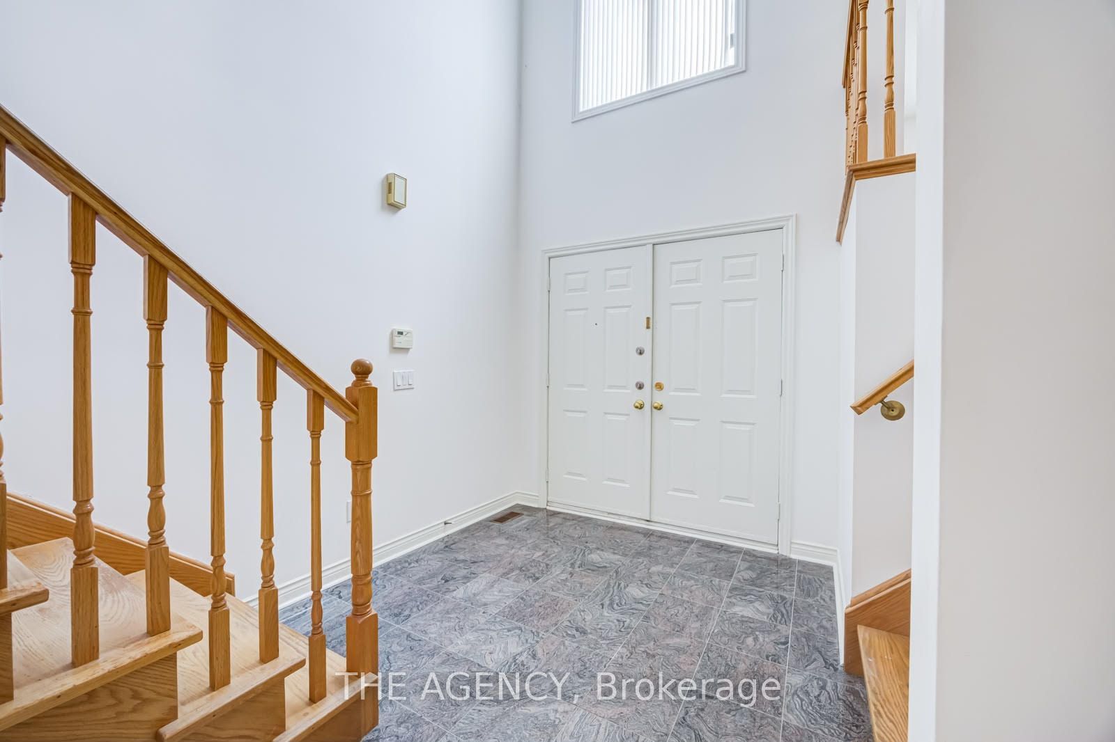 68 Townsgate Drive Property Photo 2