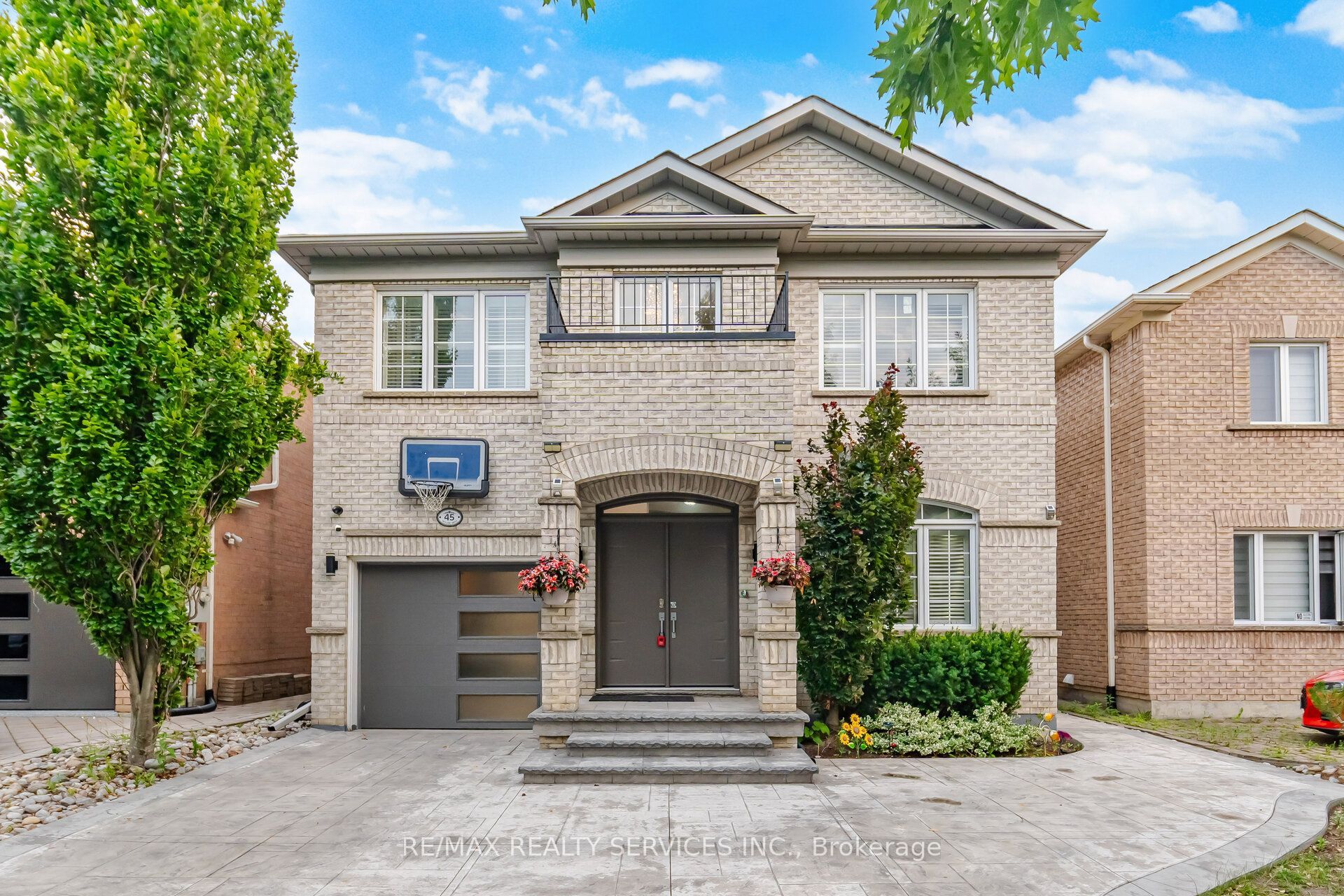 45 Skylark Drive Property Photo 1
