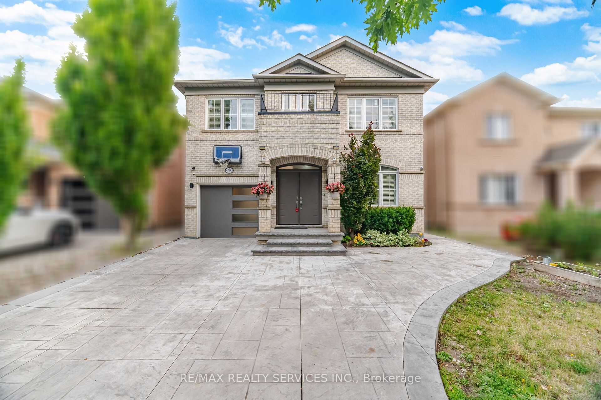 45 Skylark Drive Property Photo 2