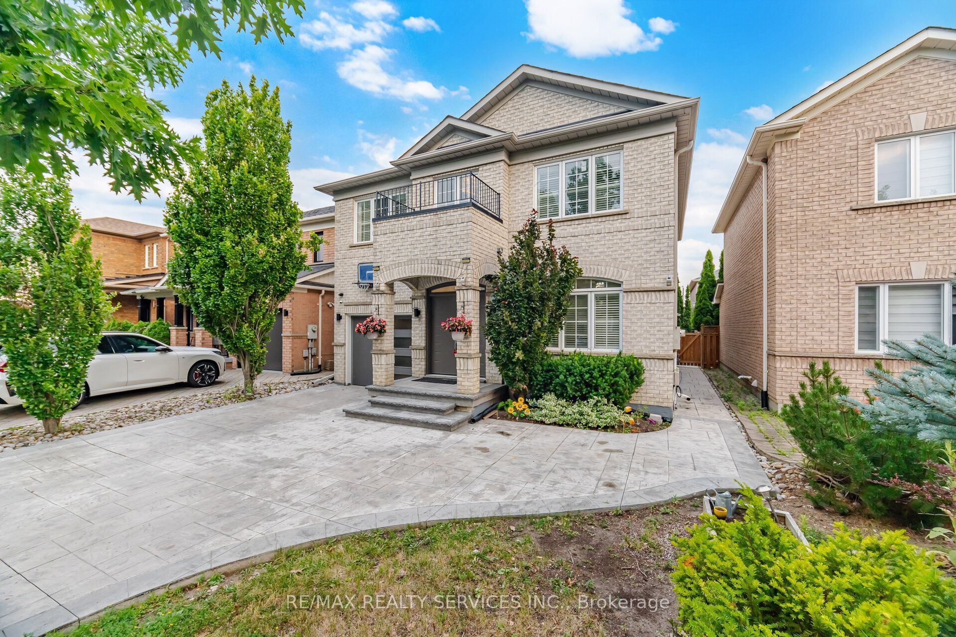 45 Skylark Drive Property Photo 3