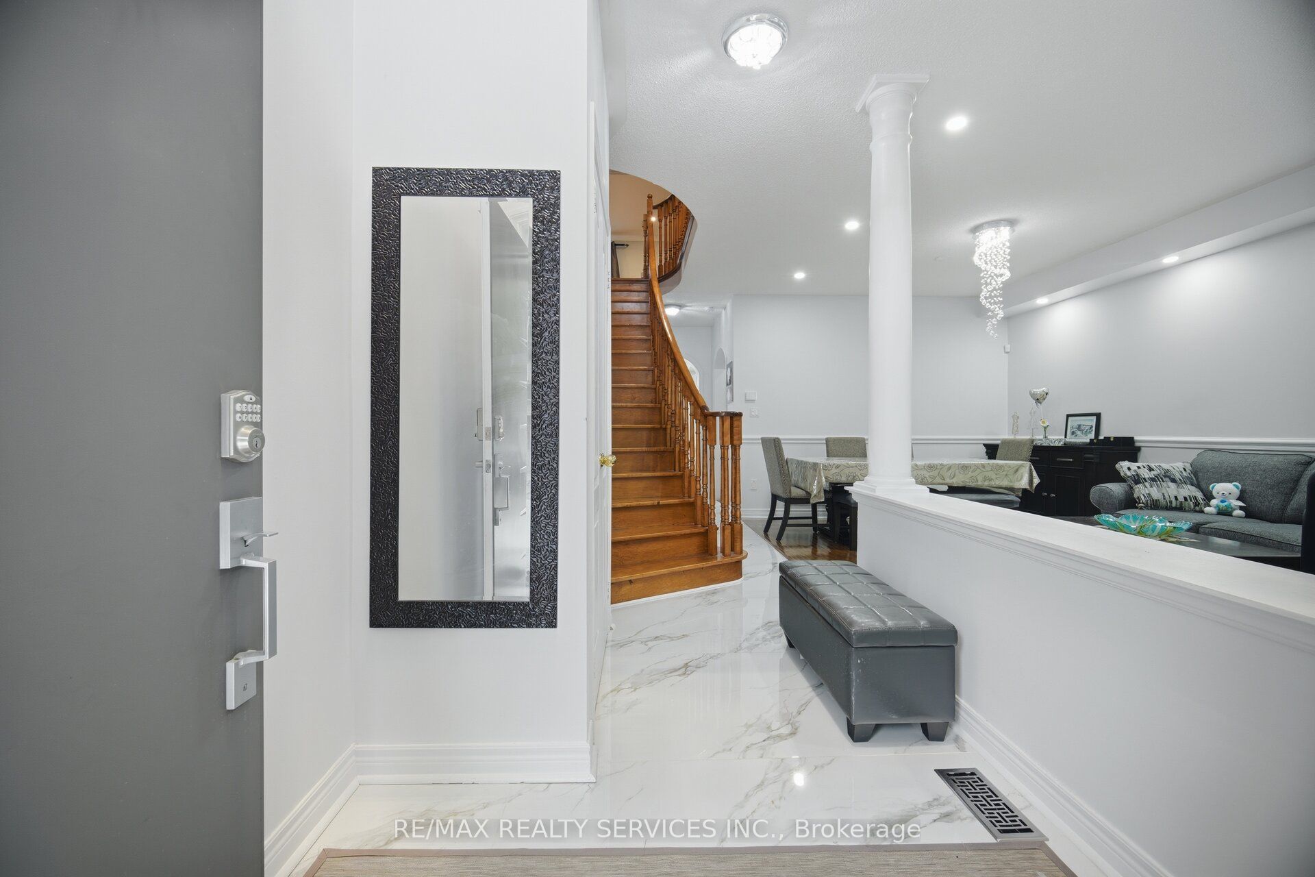 45 Skylark Drive Property Photo 6
