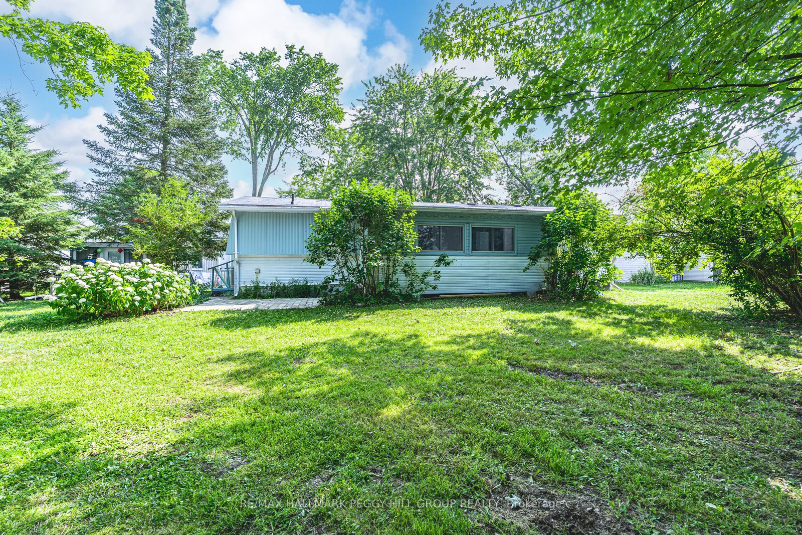 85 Hawthorne Drive Property Photo 11