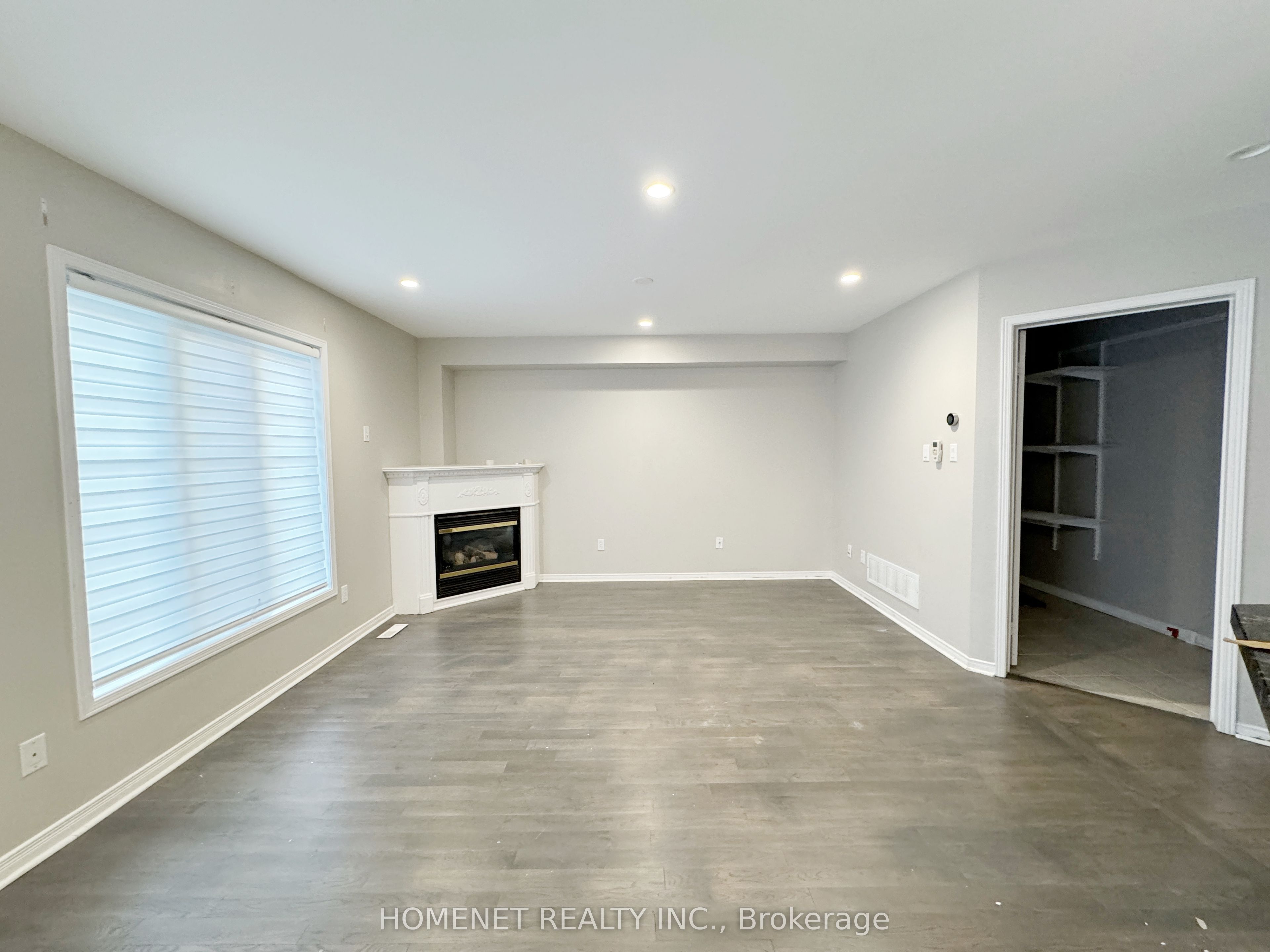 2 Stotts Crescent Property Photo 6